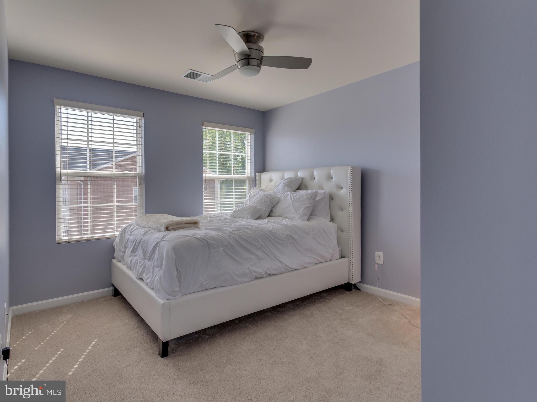 CHELSEA MANOR - Residential