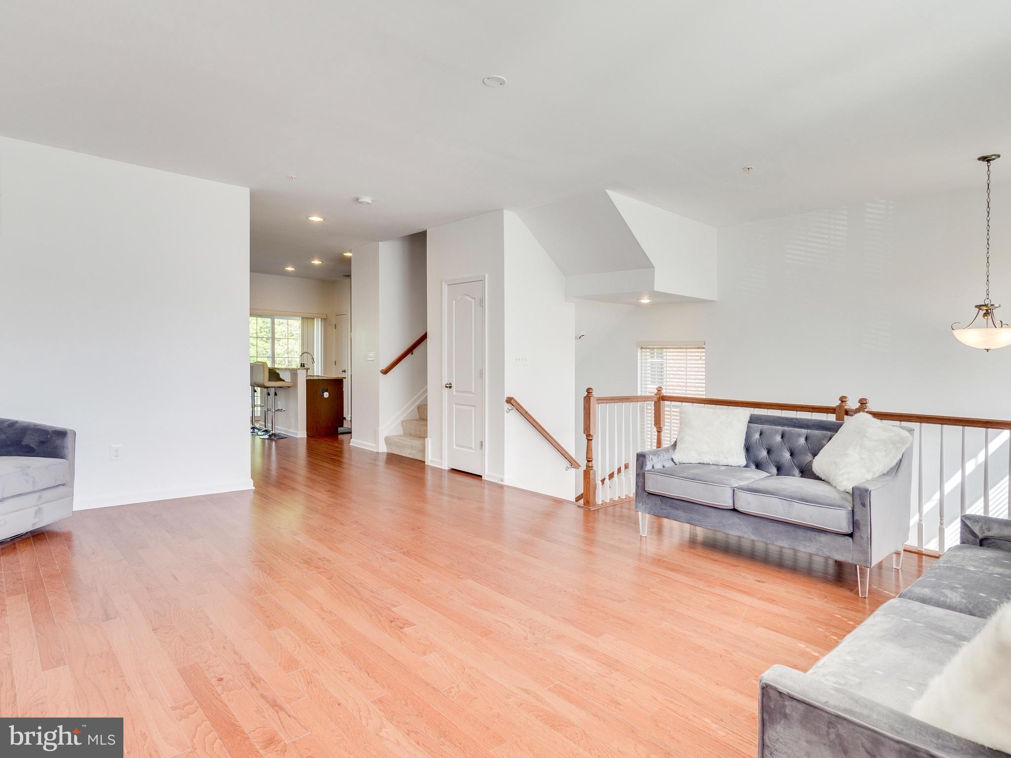 CHELSEA MANOR - Residential