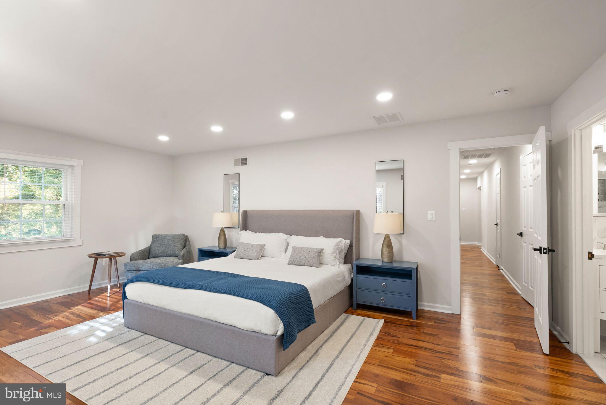 ANNANDALE ACRES - Residential