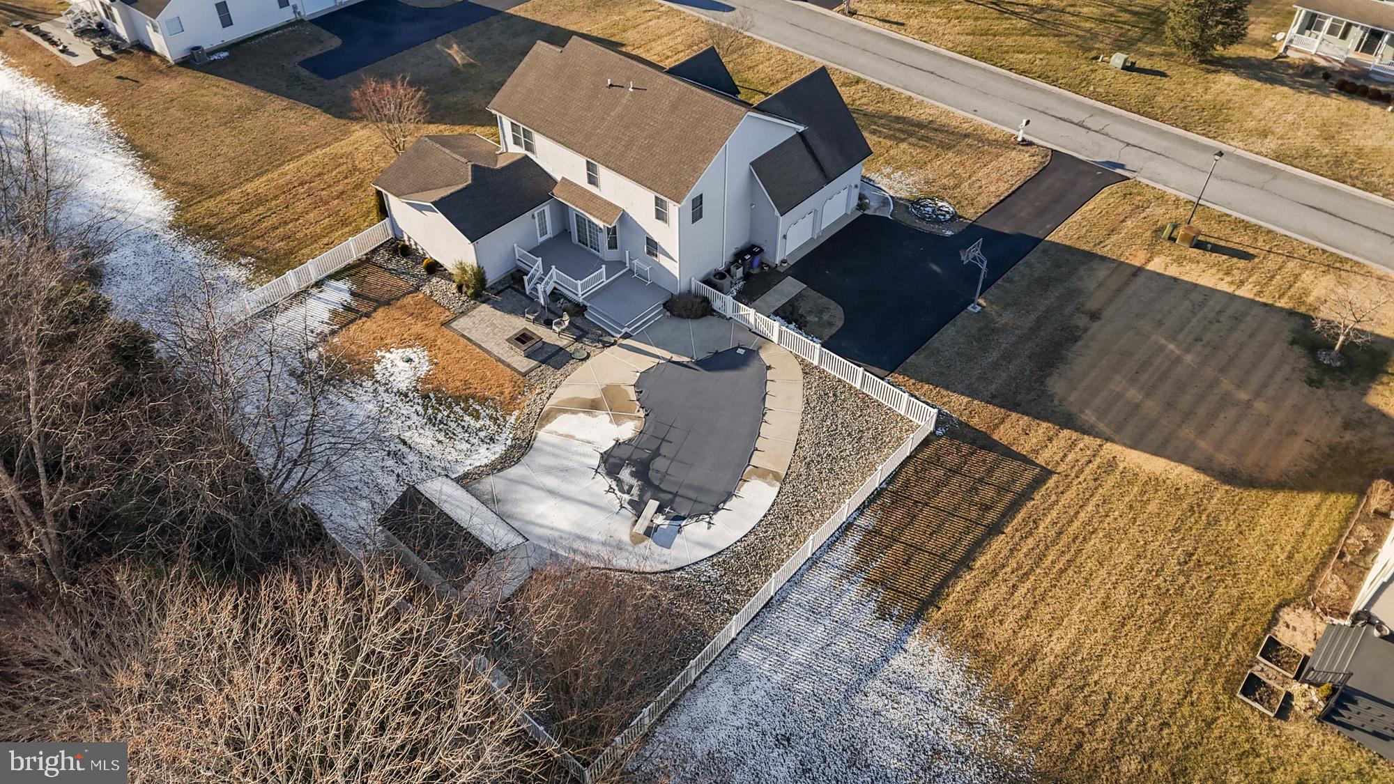 STEELES RIDGE - Residential