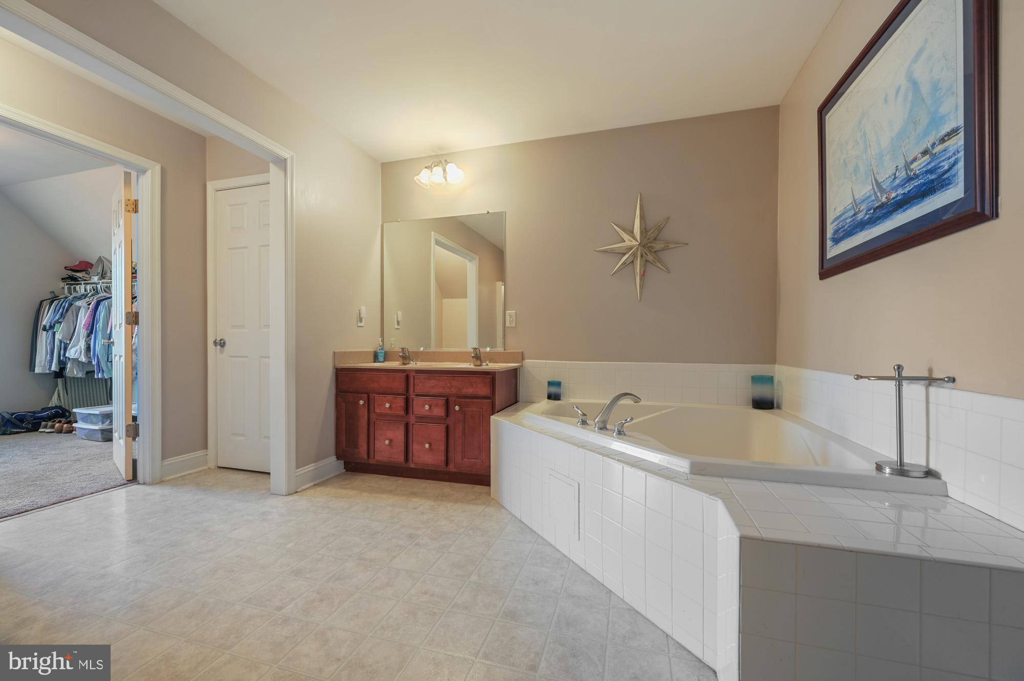 STEELES RIDGE - Residential