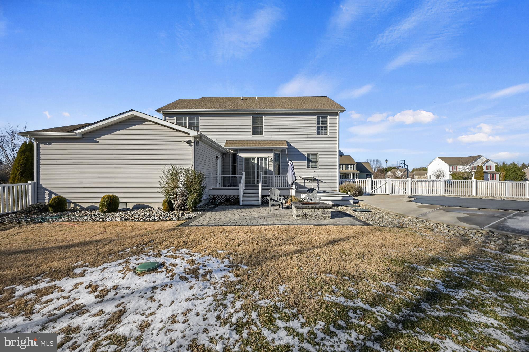 STEELES RIDGE - Residential