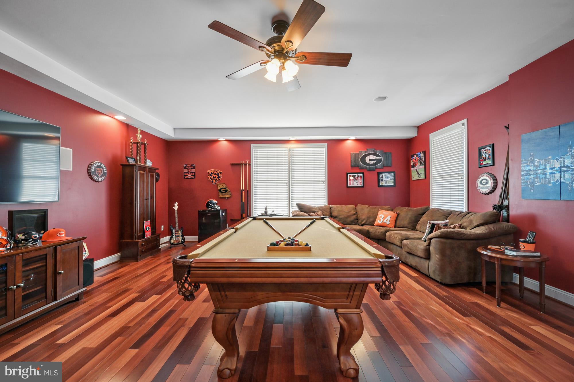 STEELES RIDGE - Residential