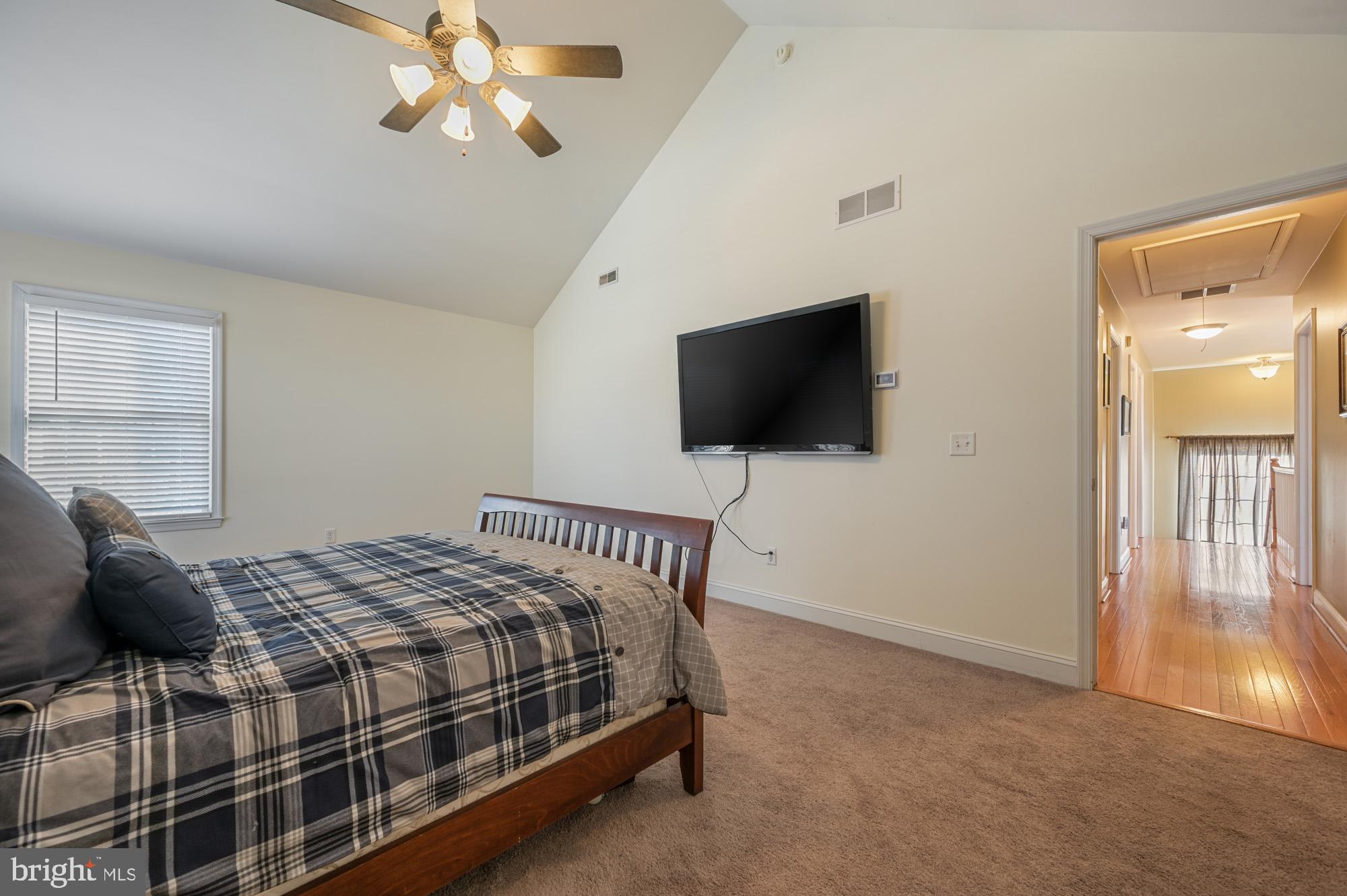 STEELES RIDGE - Residential