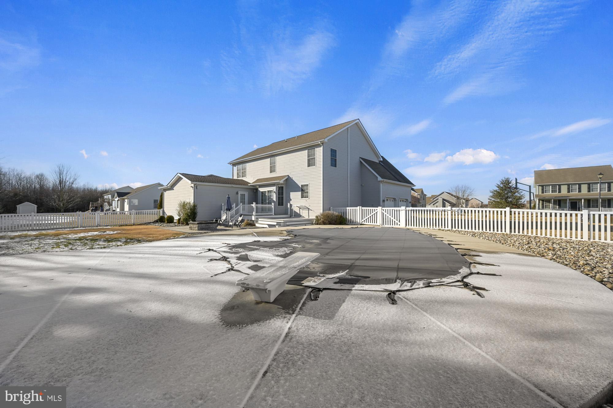 STEELES RIDGE - Residential