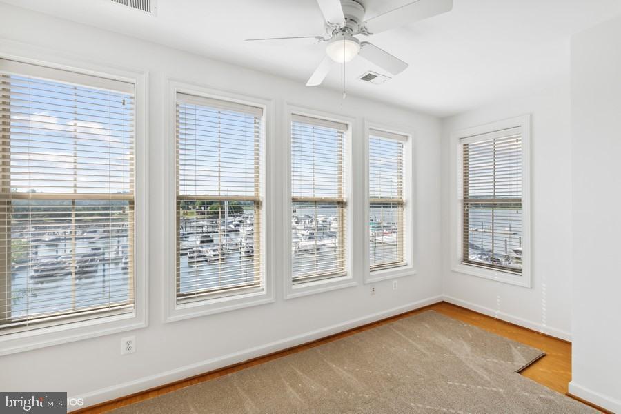 BELMONT BAY - Residential Lease