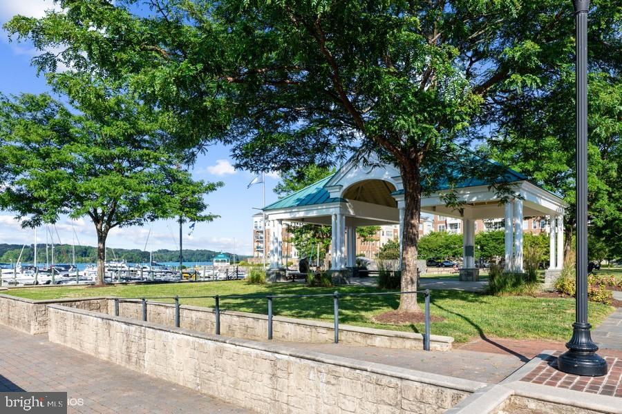 BELMONT BAY - Residential Lease