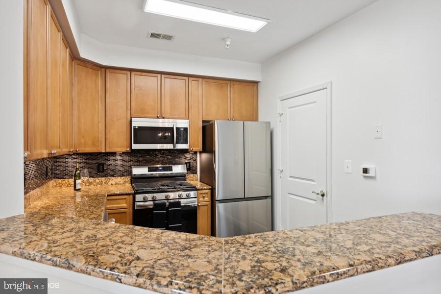 BELMONT BAY - Residential Lease