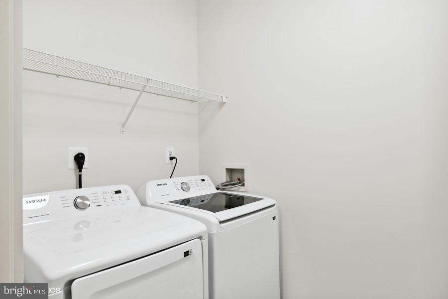 BELMONT BAY - Residential Lease