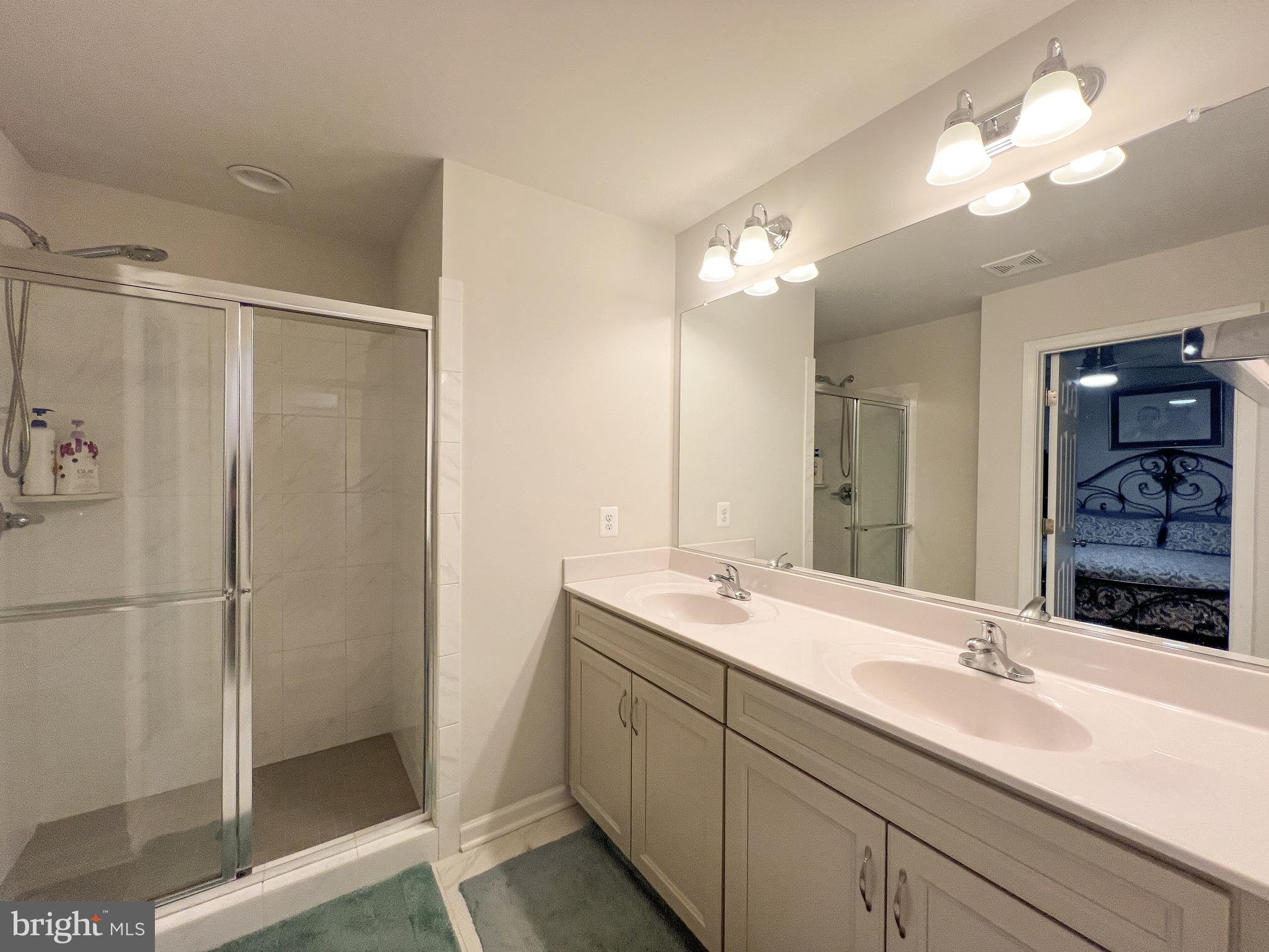 BRADFORD'S LANDING - Residential Lease