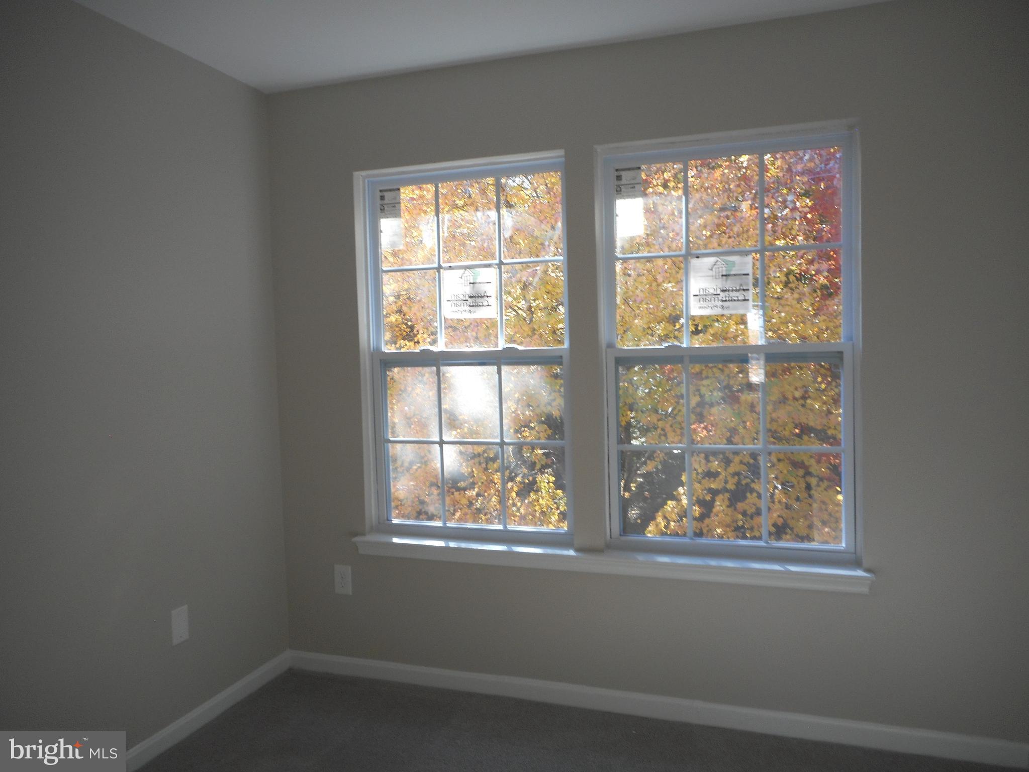 KINGS GRANT - Residential