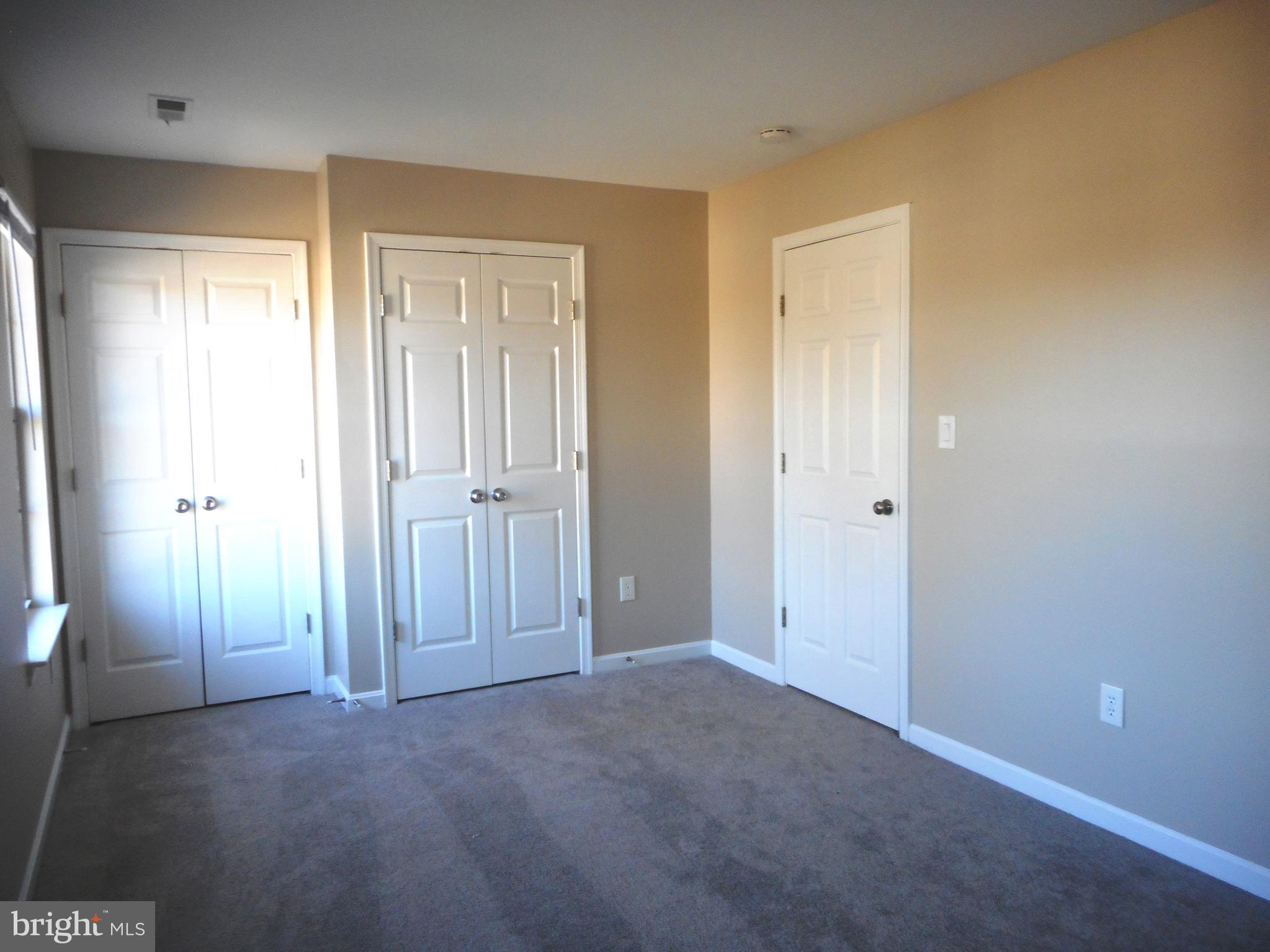 KINGS GRANT - Residential