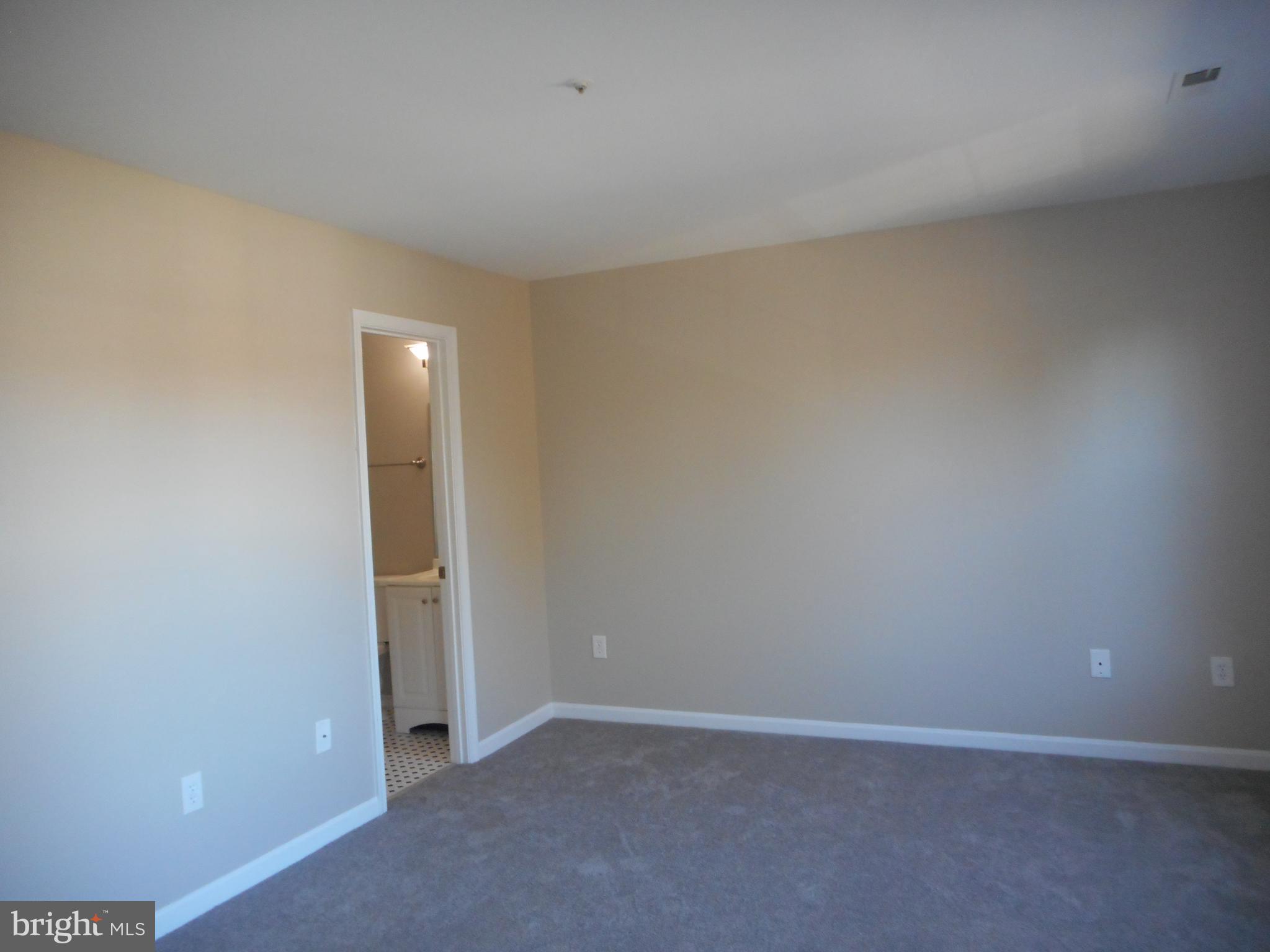 KINGS GRANT - Residential