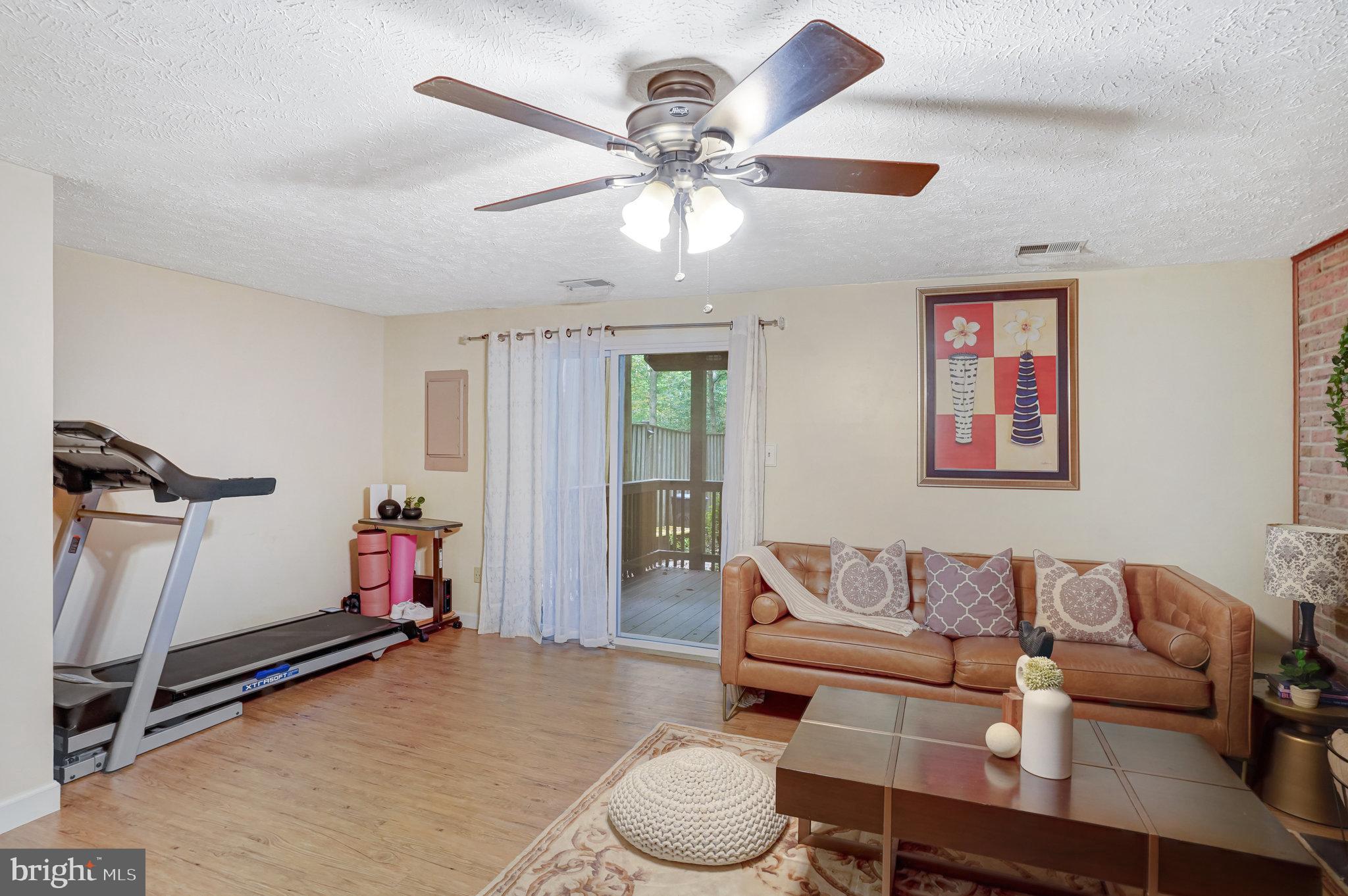 MONTCLAIR ST4 - Residential