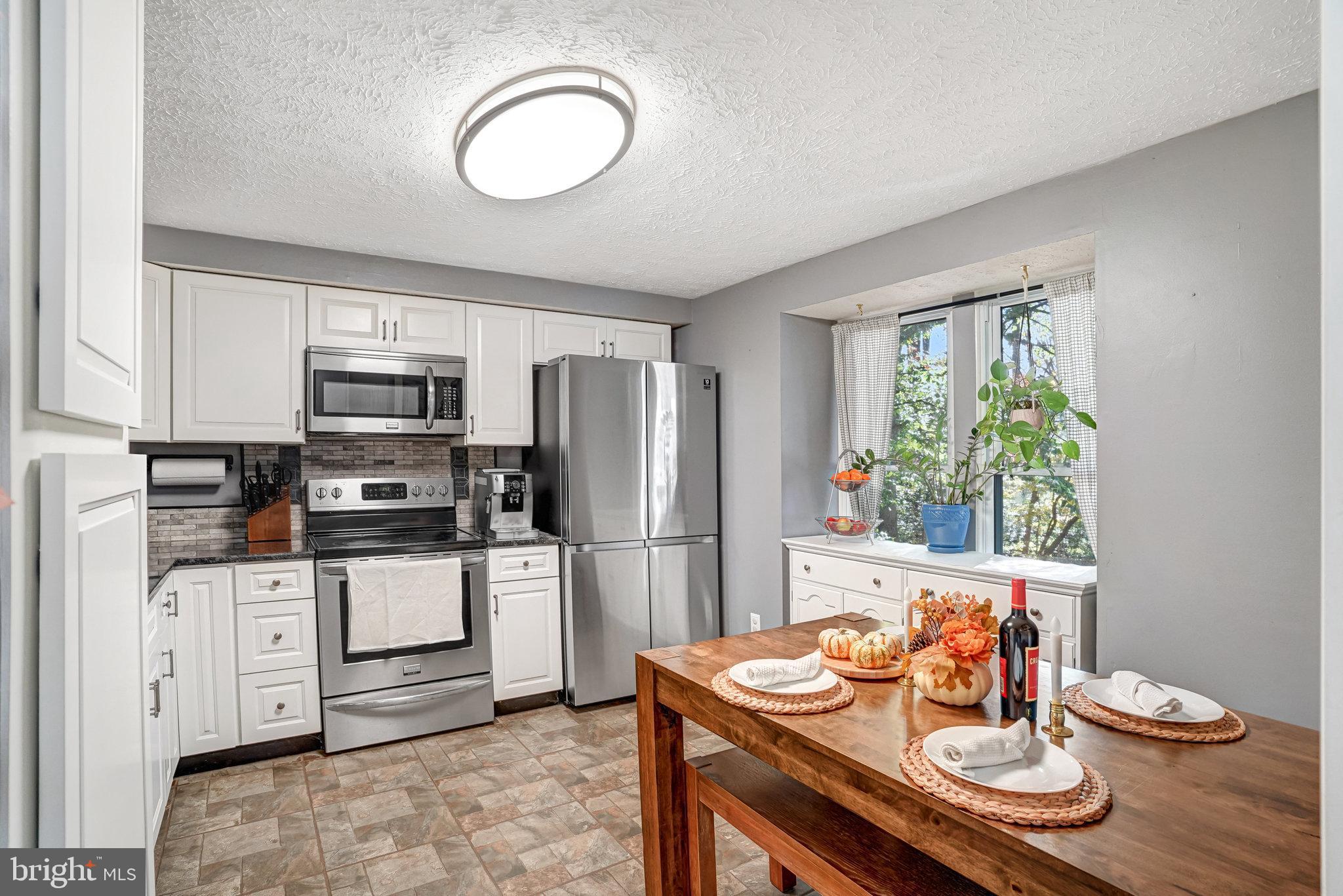 MONTCLAIR ST4 - Residential