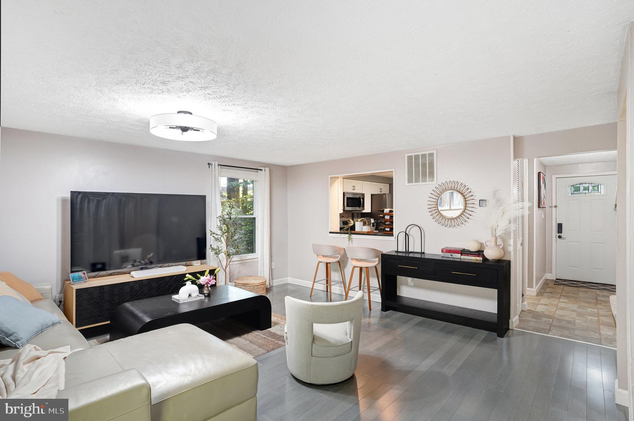 MONTCLAIR ST4 - Residential