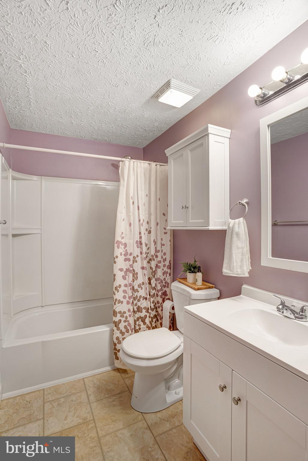 MONTCLAIR ST4 - Residential