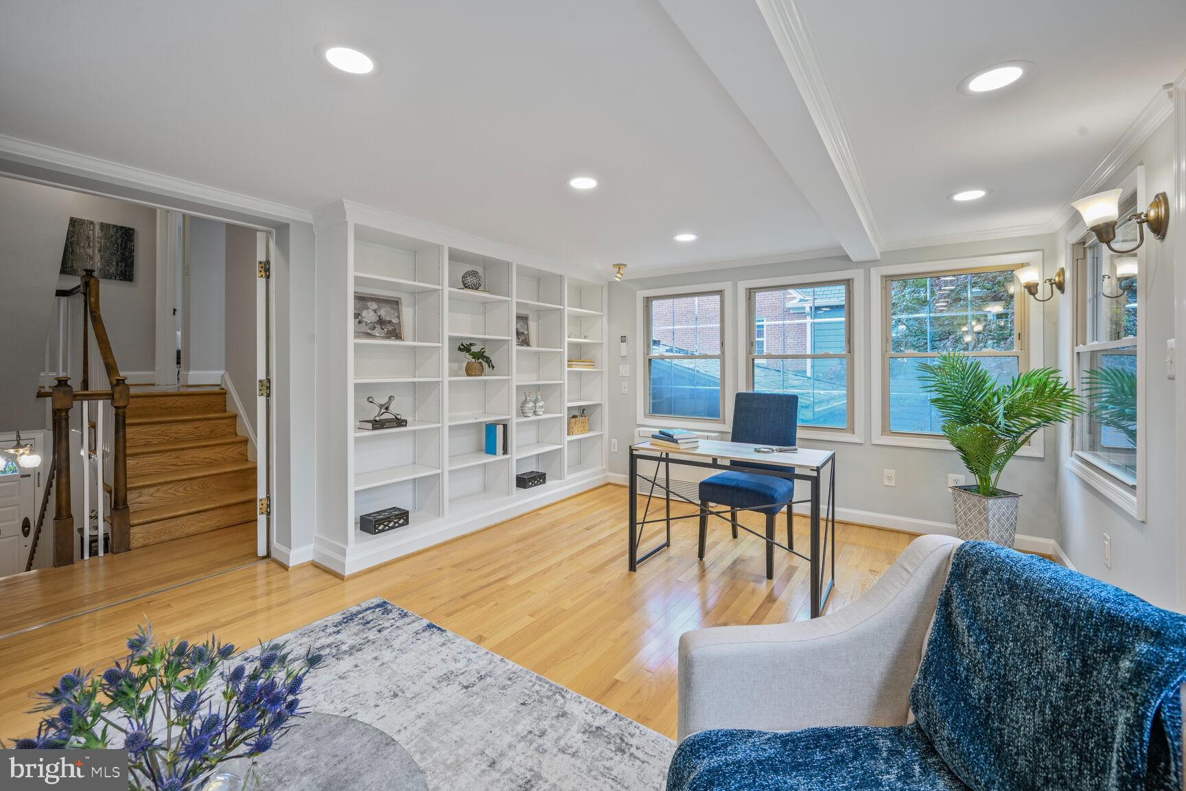 BARNABY WOODS - Residential