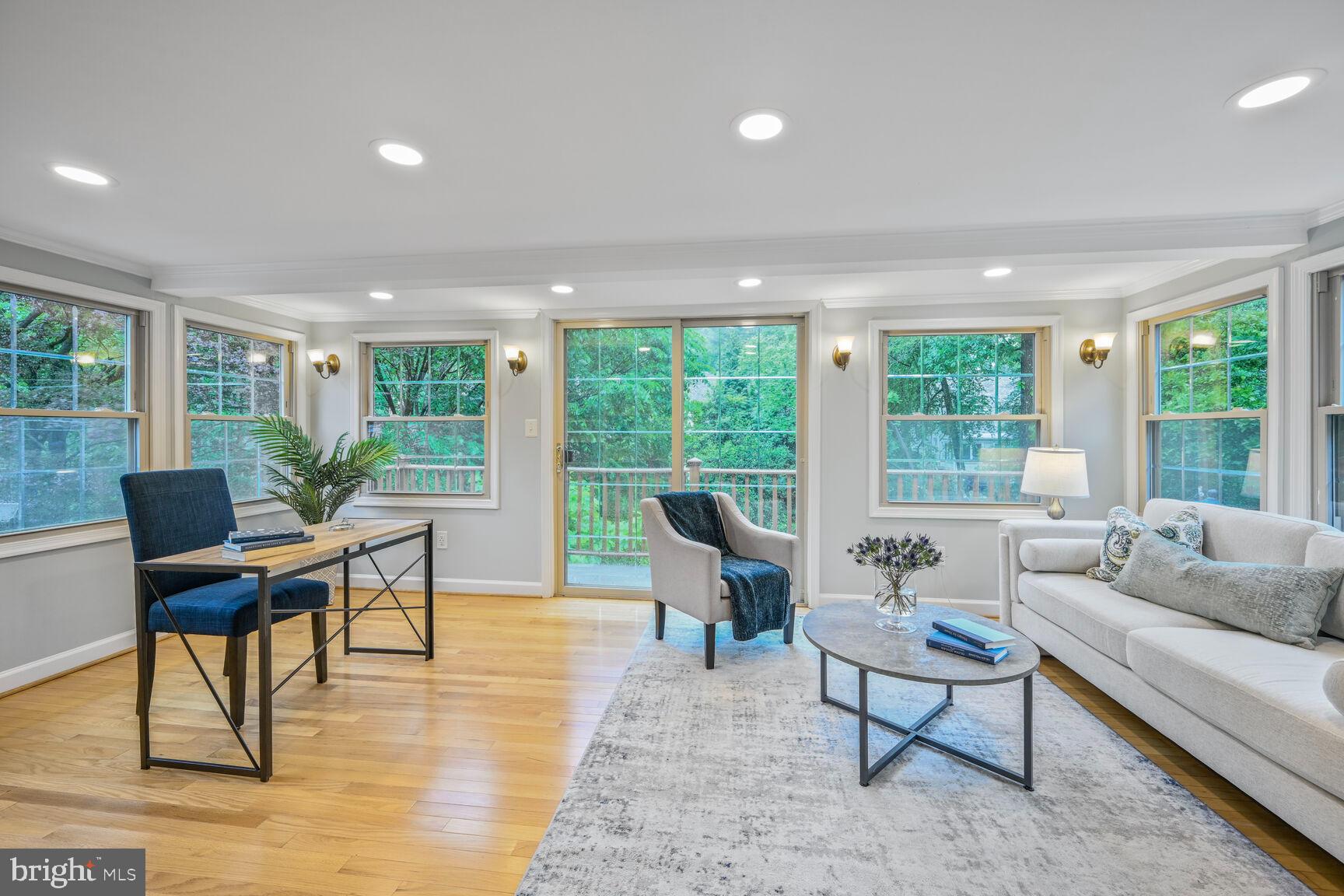BARNABY WOODS - Residential
