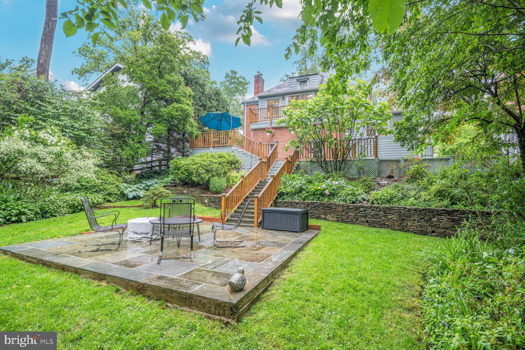 BARNABY WOODS - Residential