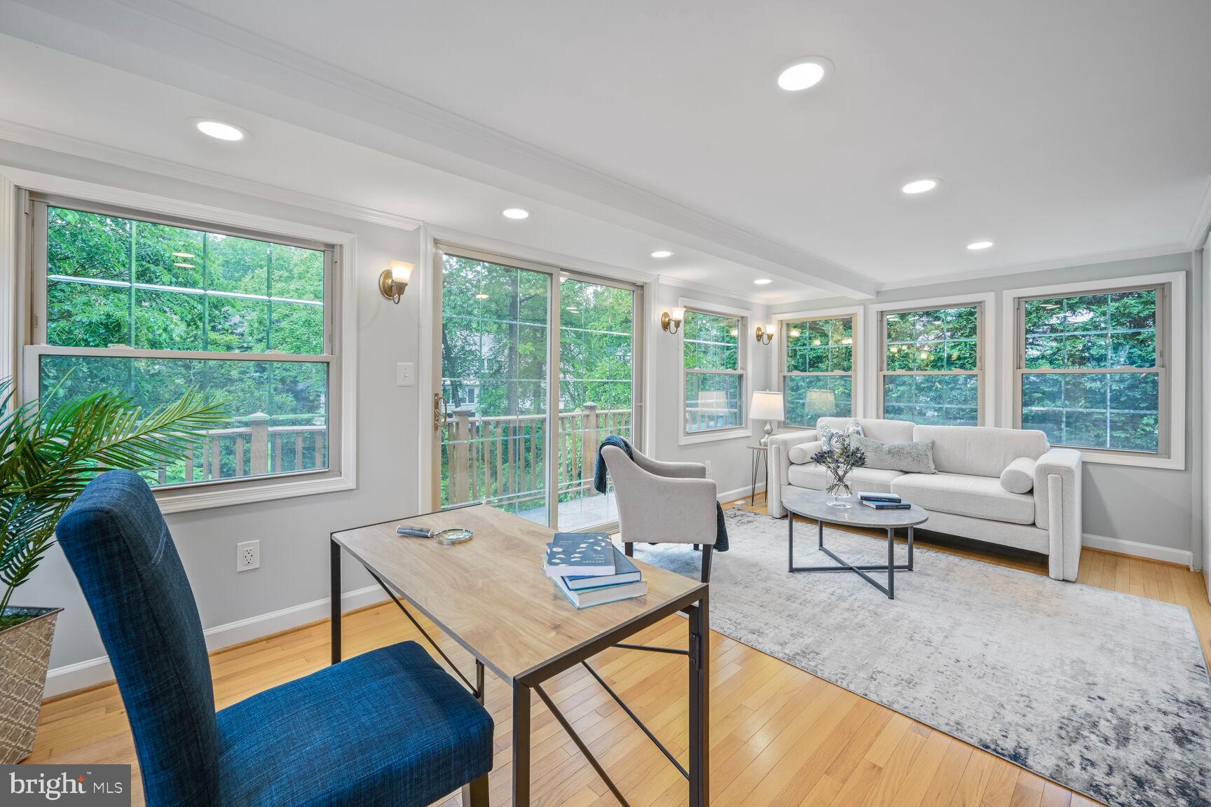 BARNABY WOODS - Residential