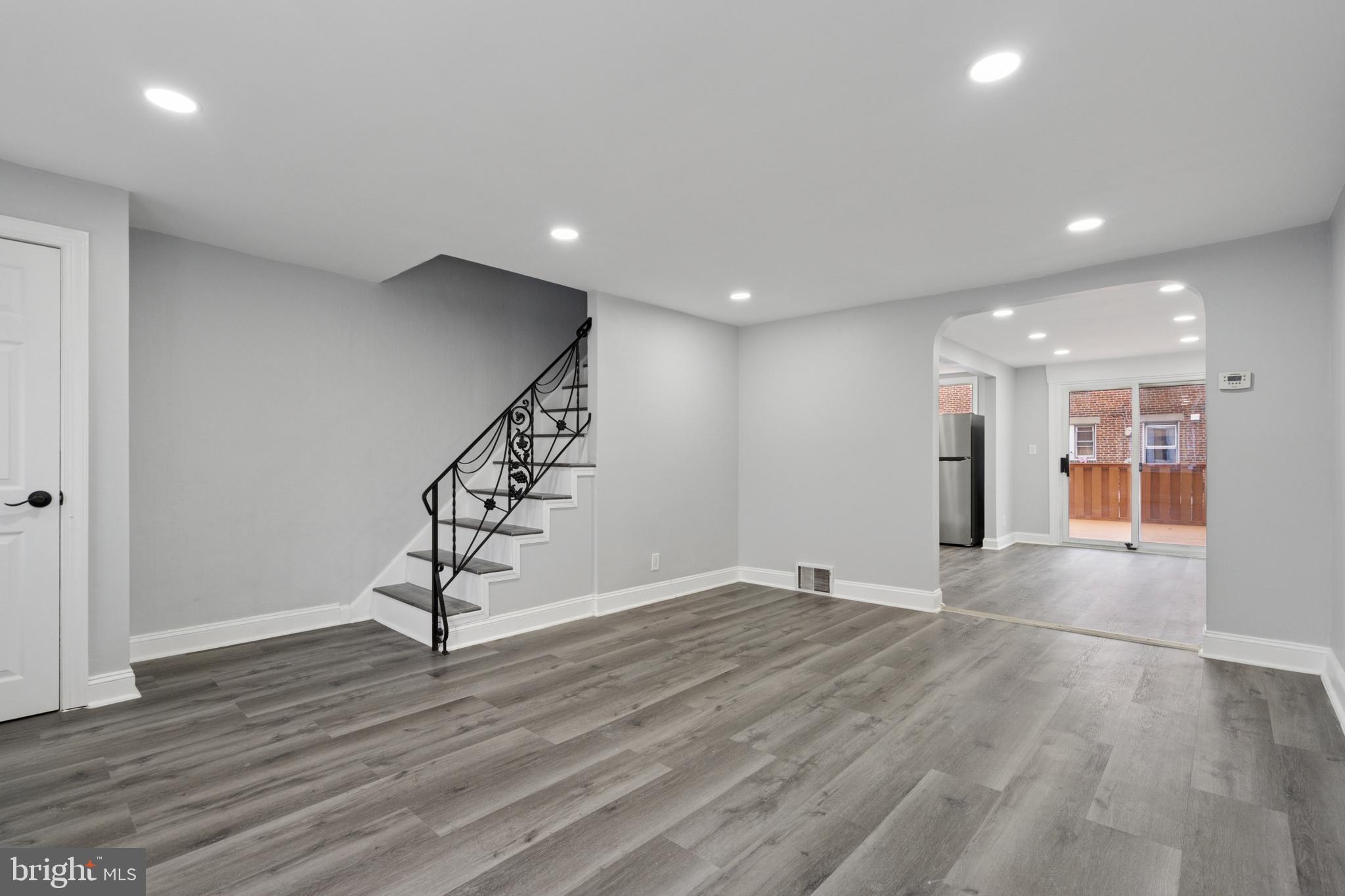 MAYFAIR - Residential