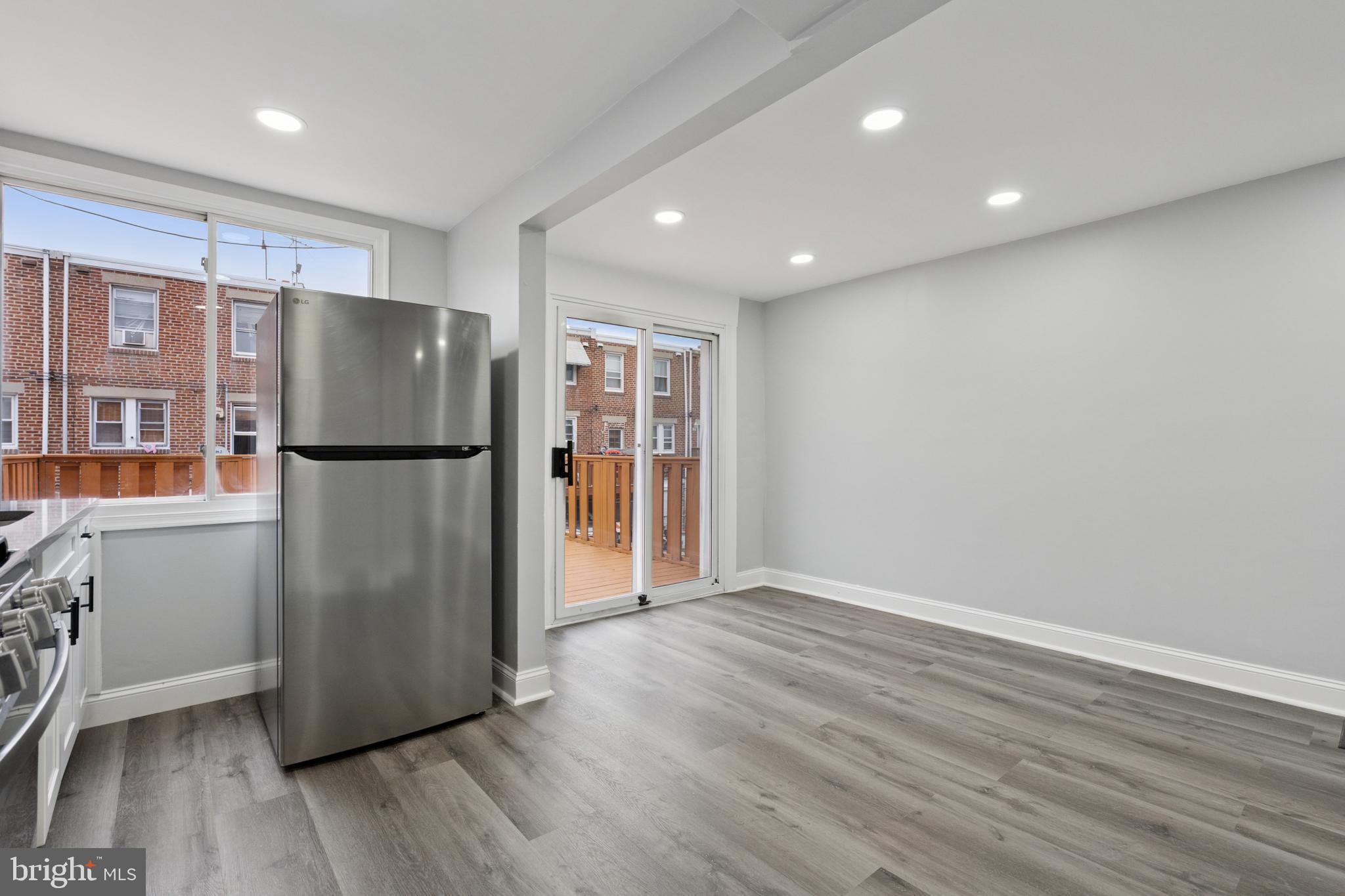 MAYFAIR - Residential