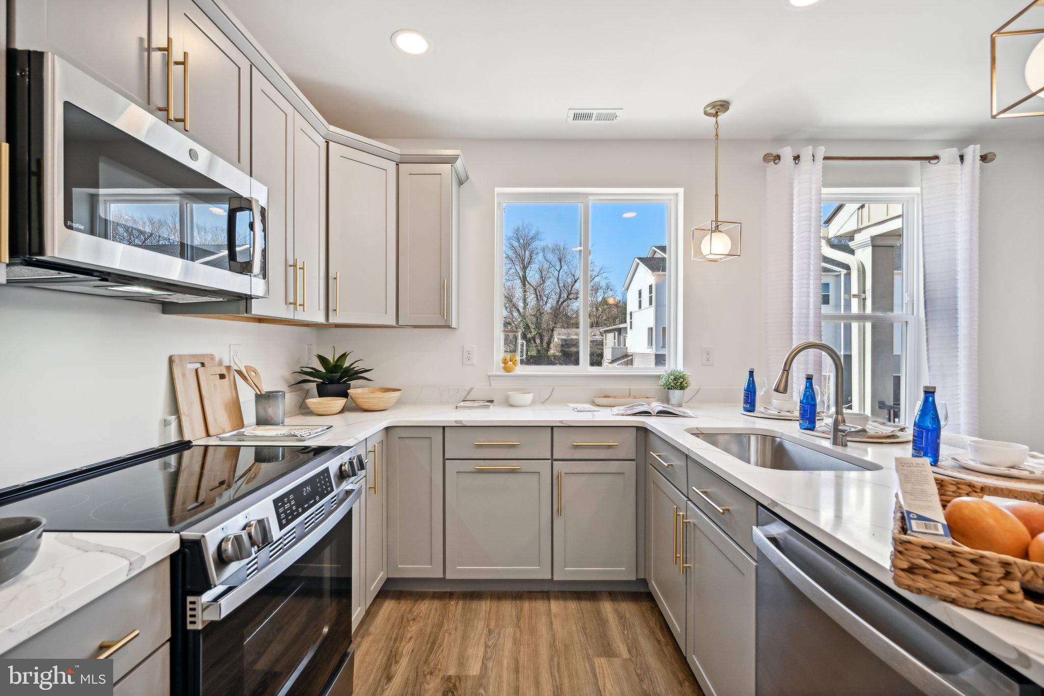 1807 ARCH STREET 21E