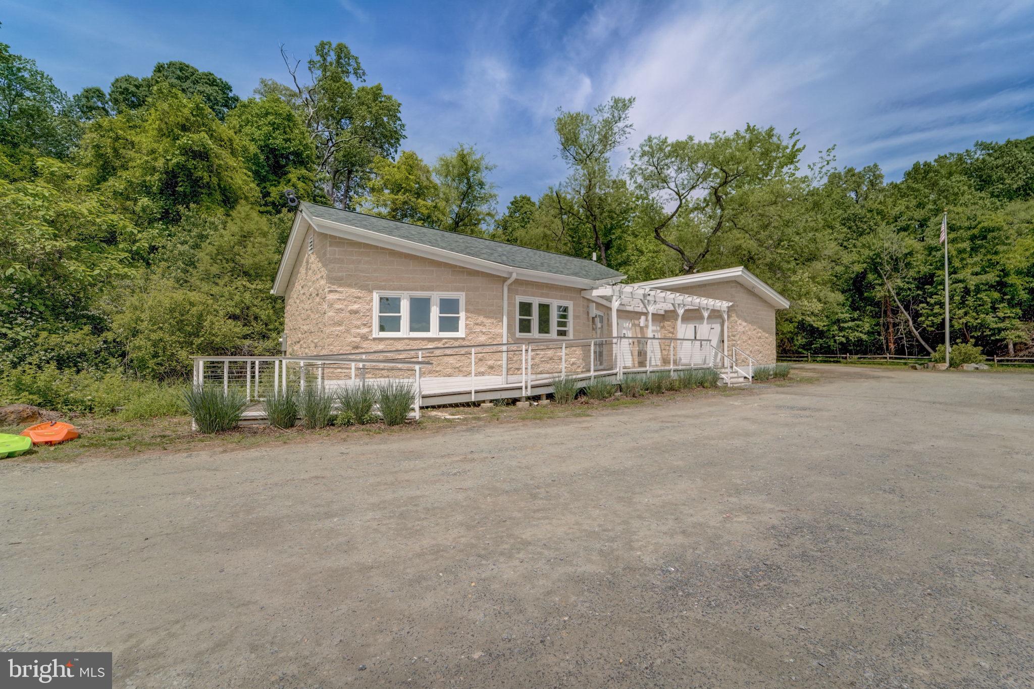 OLDE SEVERNA PARK - Residential