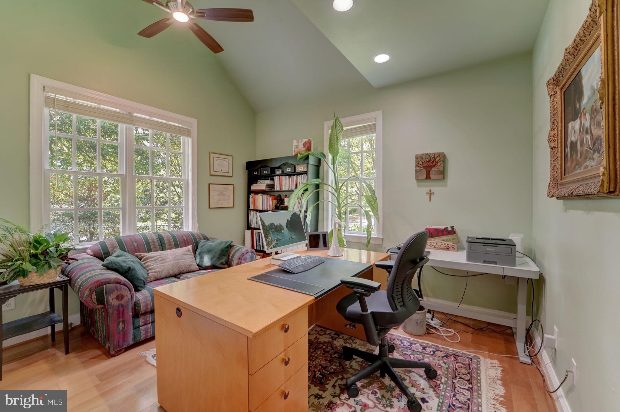 OLDE SEVERNA PARK - Residential