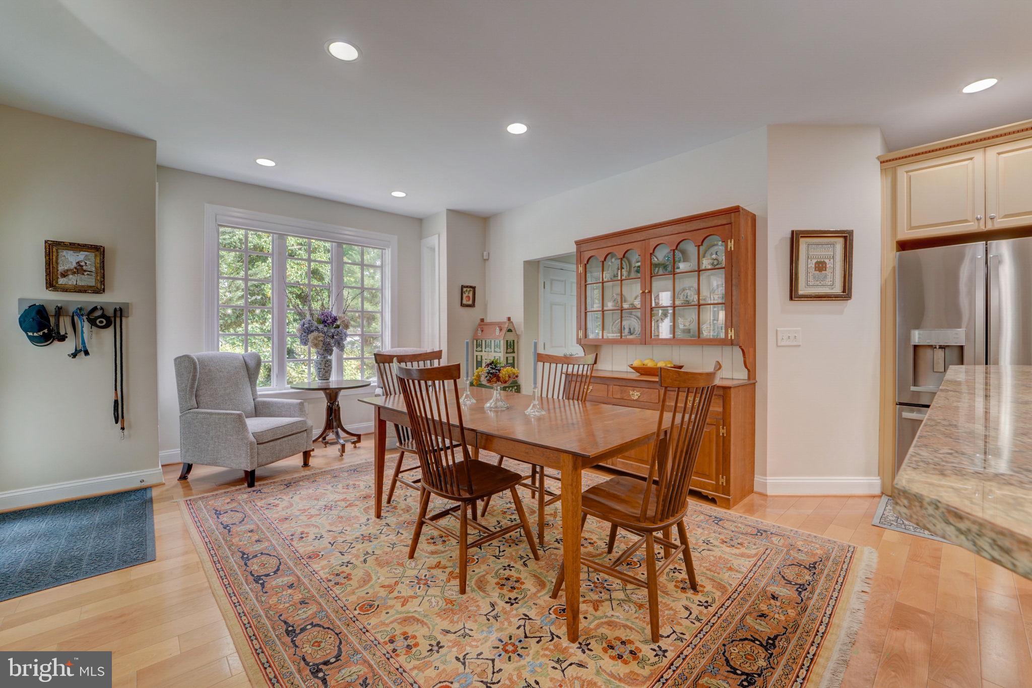 OLDE SEVERNA PARK - Residential