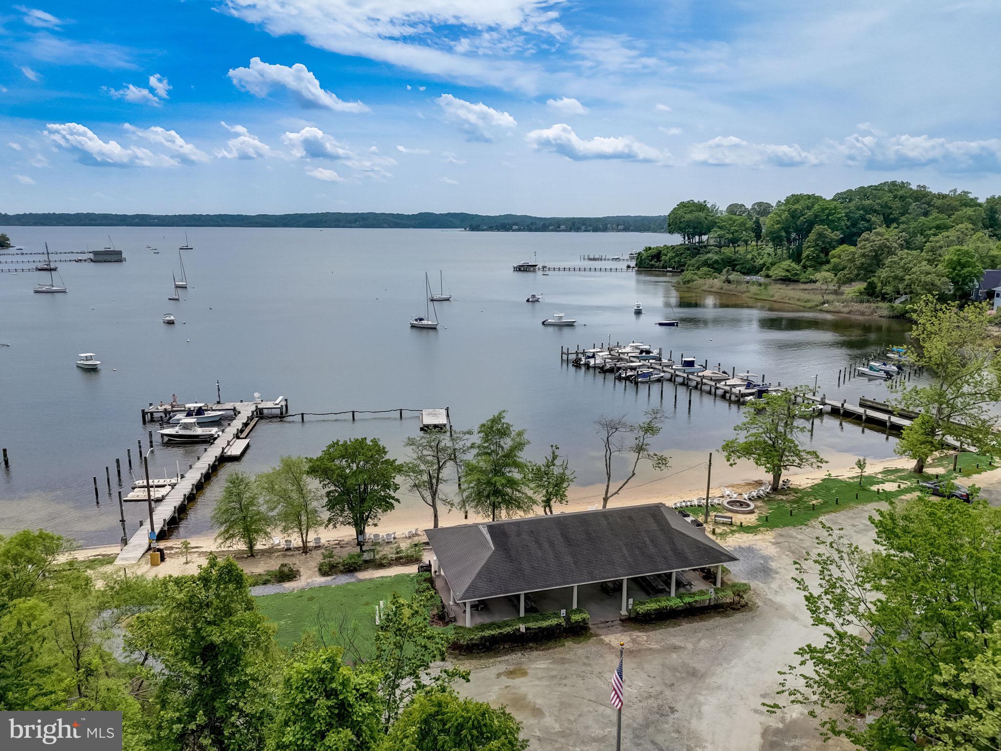 OLDE SEVERNA PARK - Residential