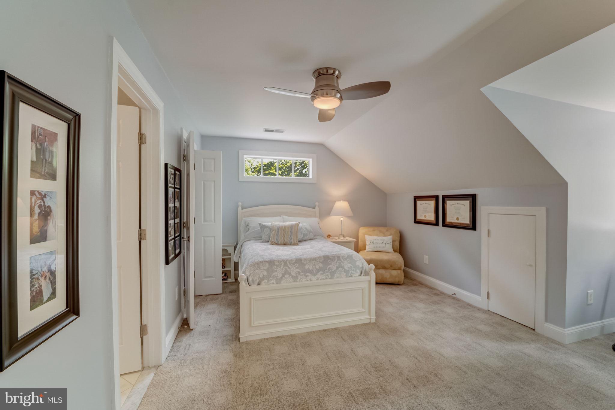 OLDE SEVERNA PARK - Residential