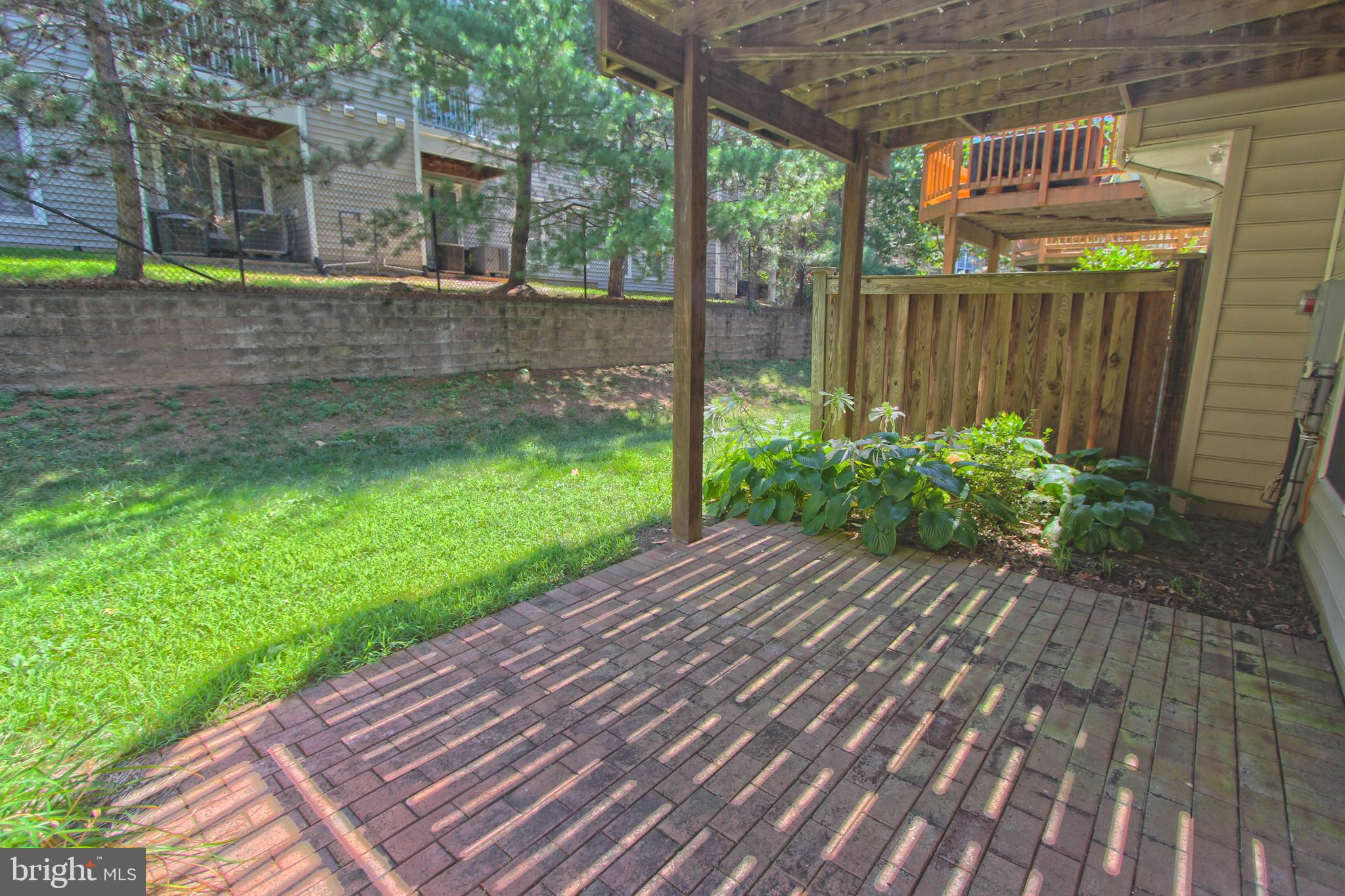 FAIR LAKES - Residential Lease