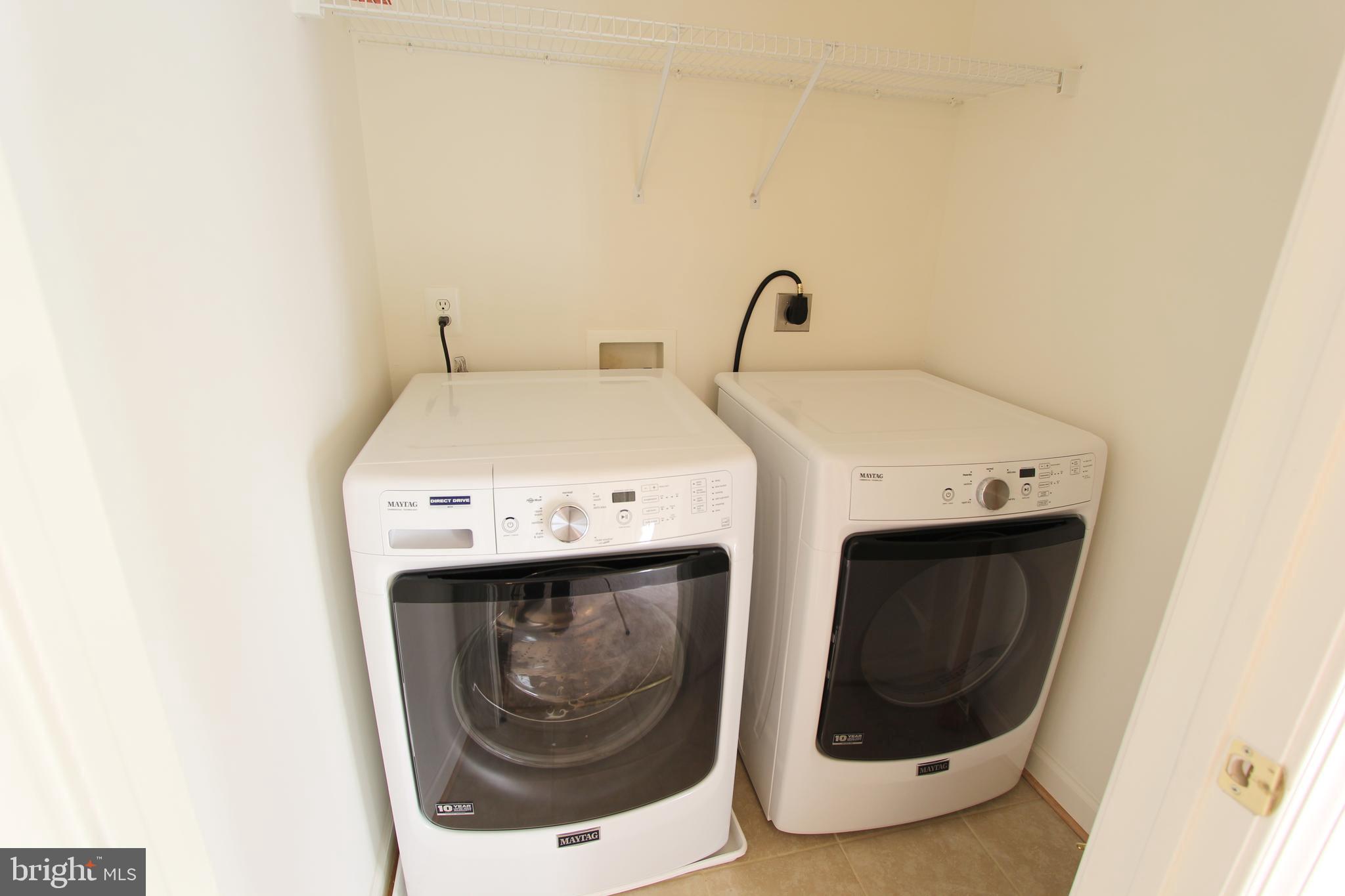 FAIR LAKES - Residential Lease