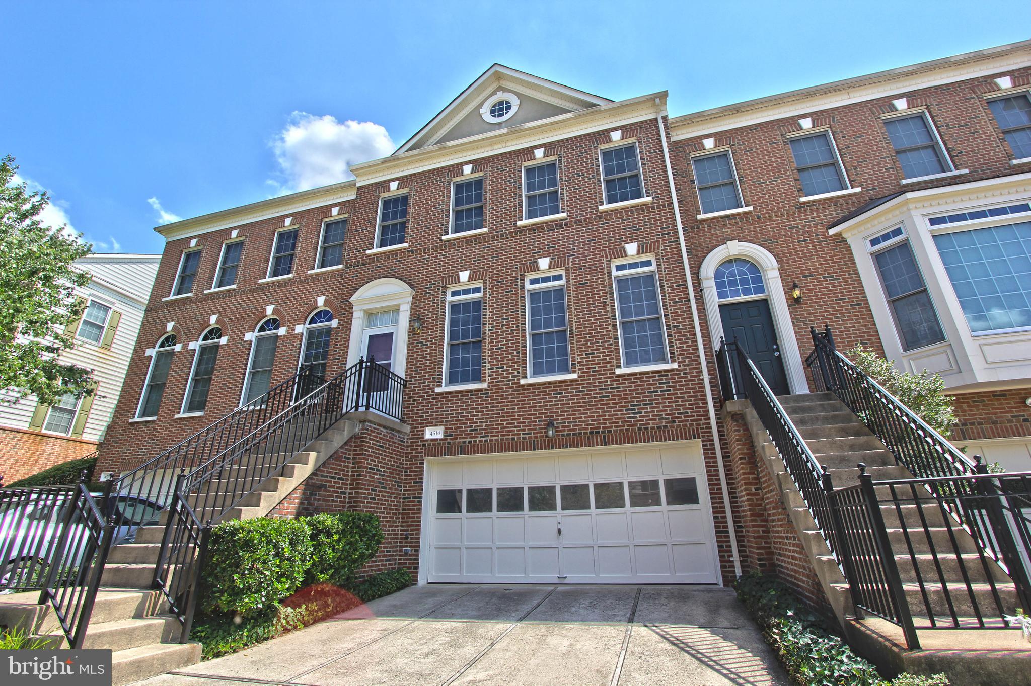 FAIR LAKES - Residential Lease