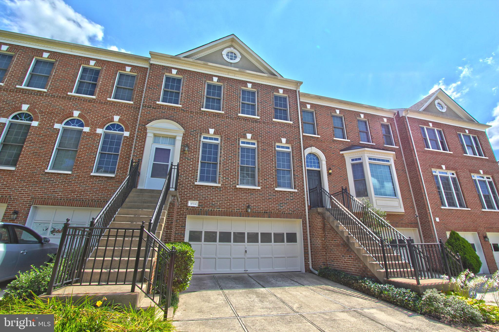 FAIR LAKES - Residential Lease