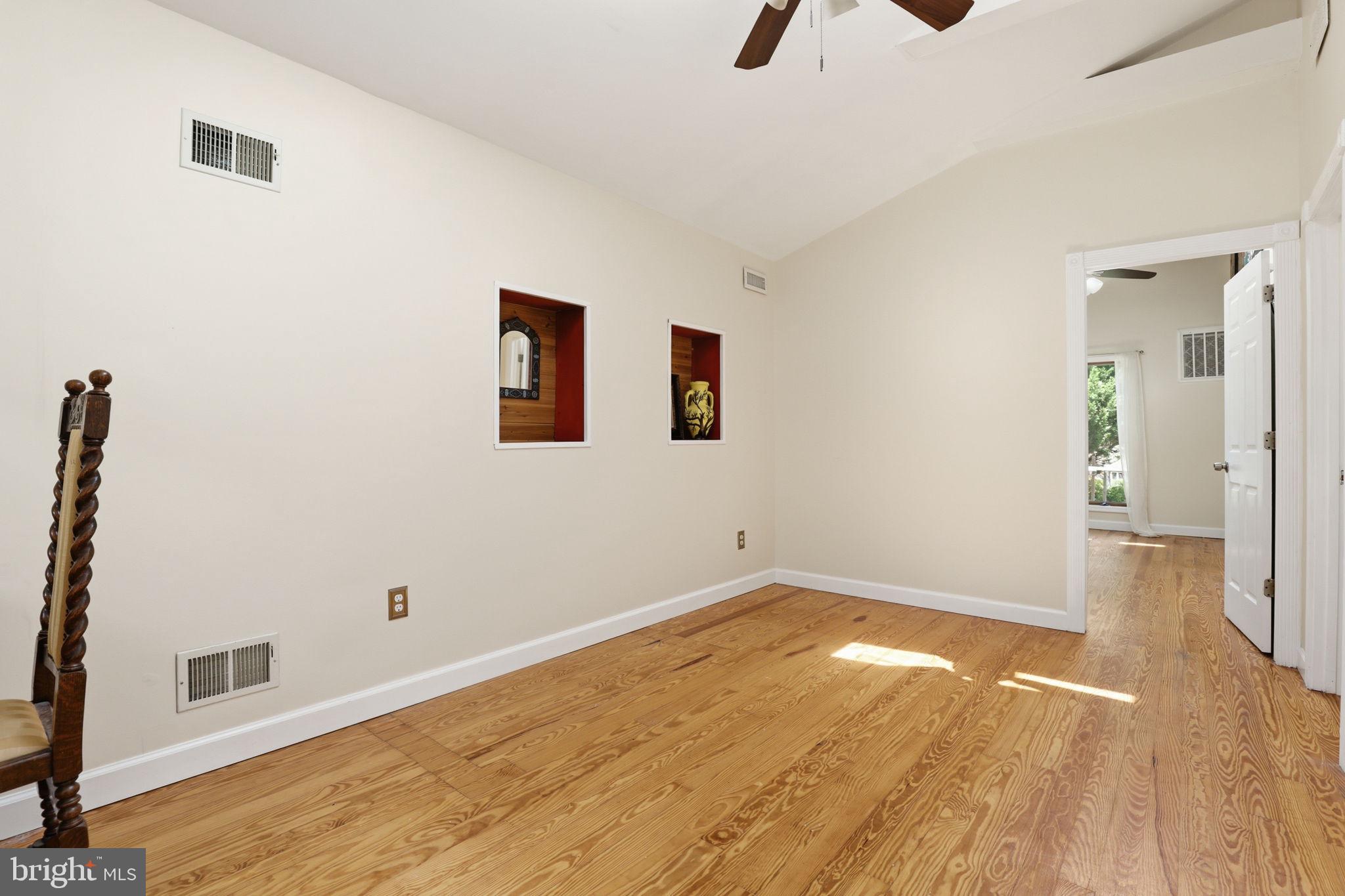 VALLEY BROOK - Residential