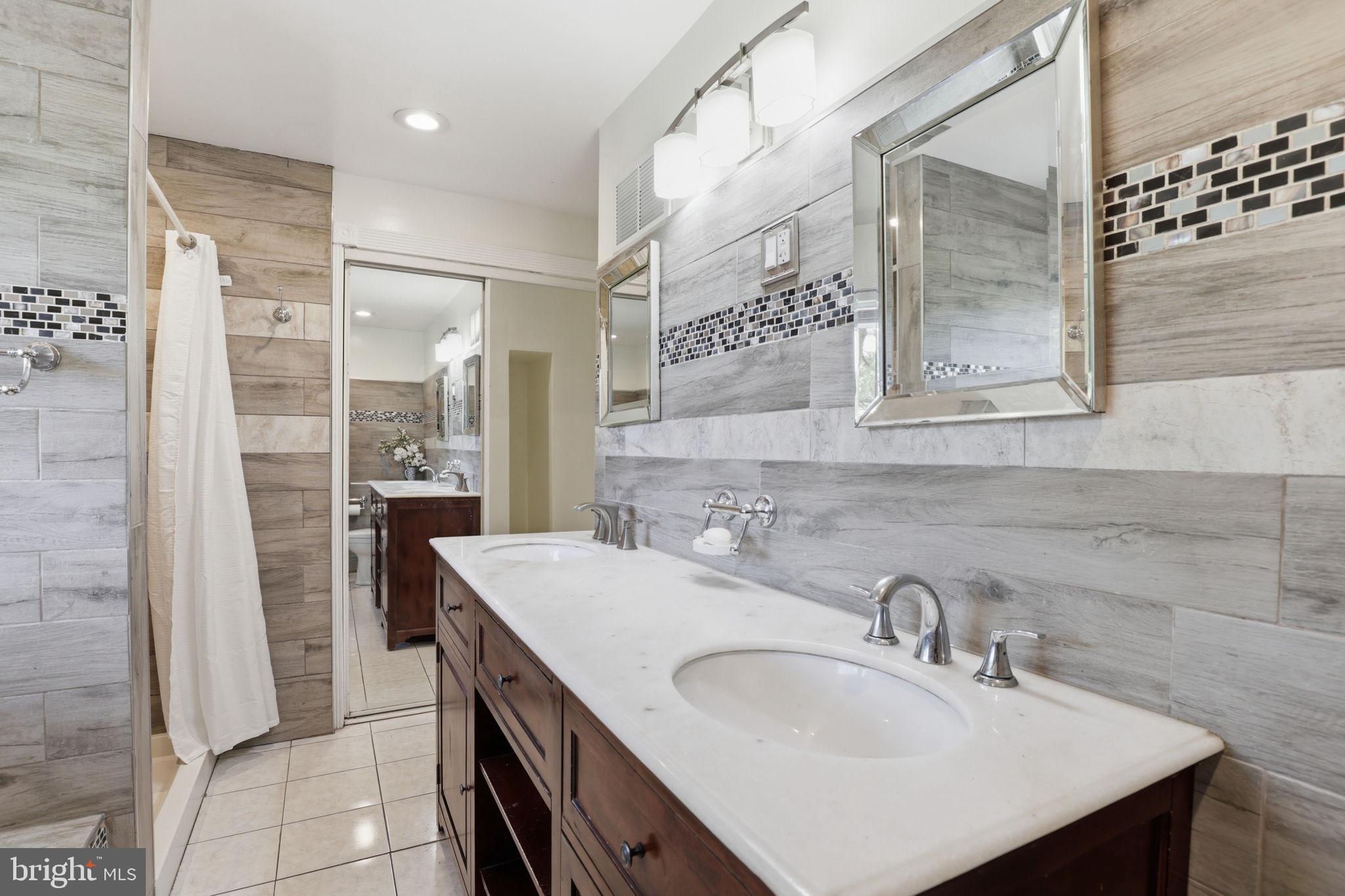 VALLEY BROOK - Residential