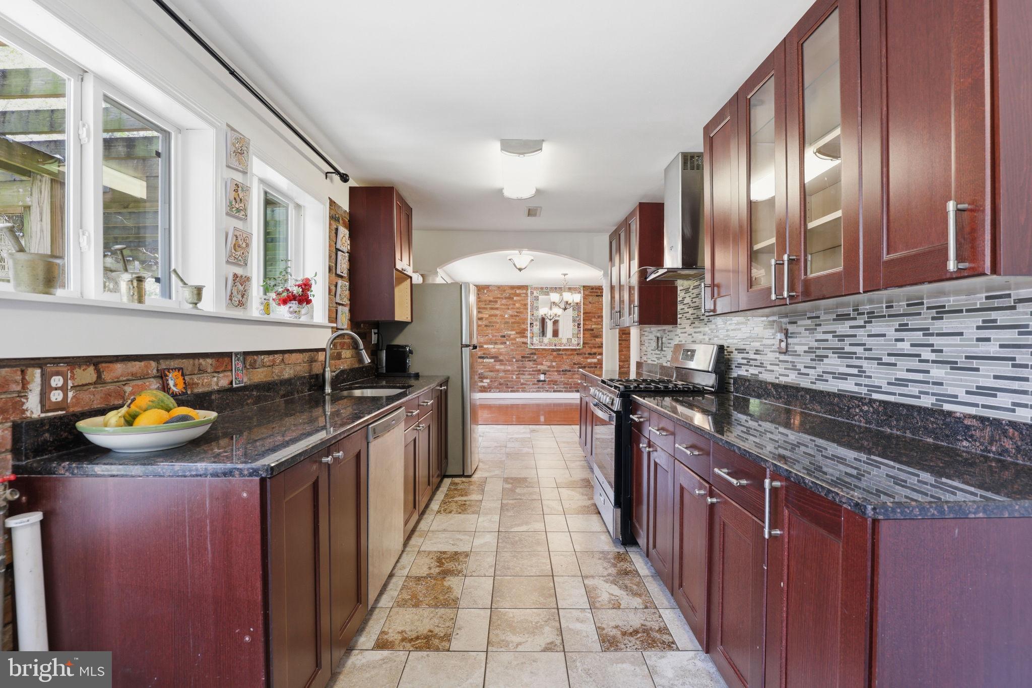 VALLEY BROOK - Residential