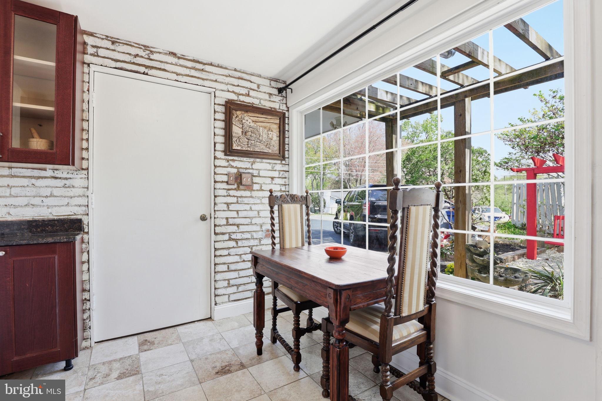 VALLEY BROOK - Residential