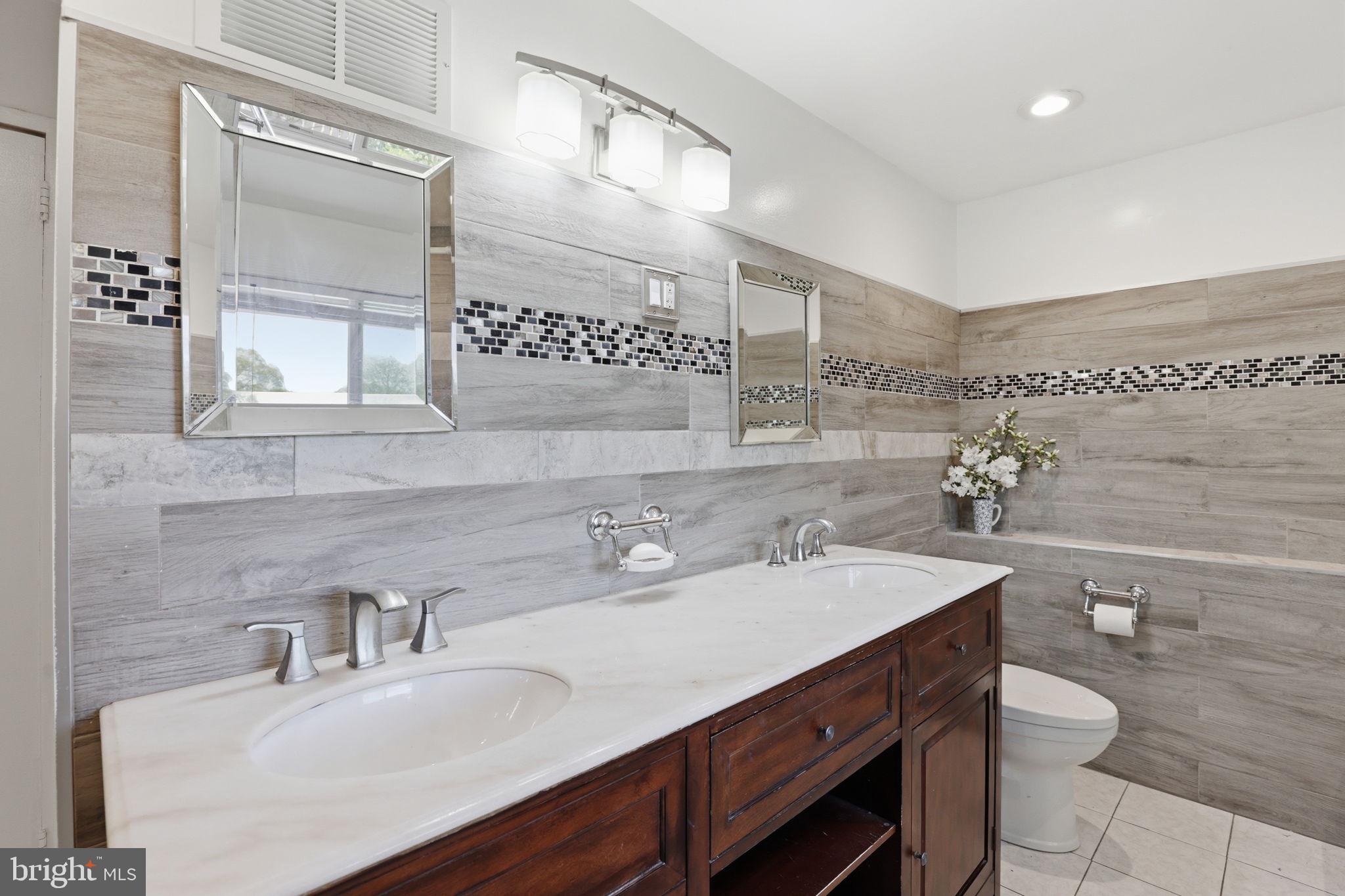 VALLEY BROOK - Residential