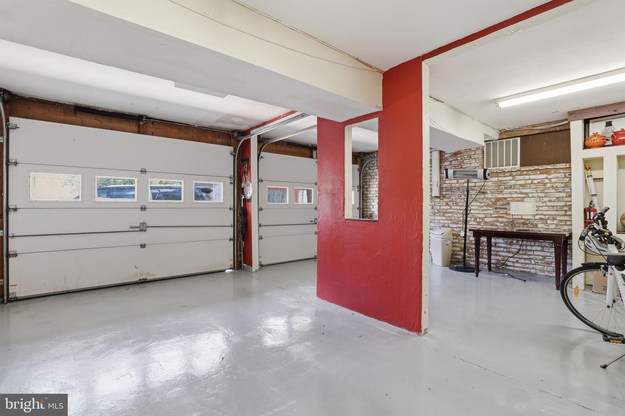 VALLEY BROOK - Residential