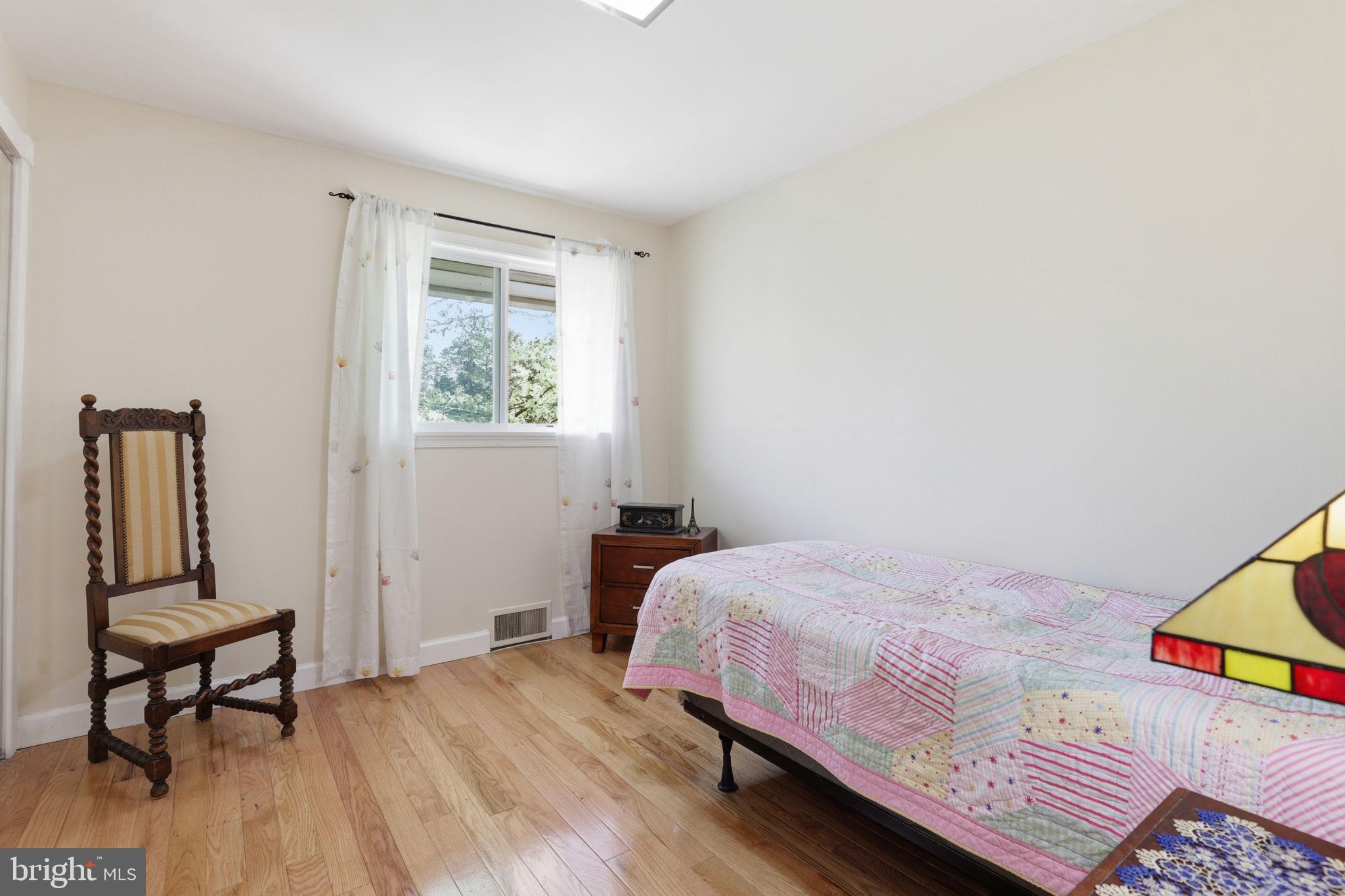 VALLEY BROOK - Residential