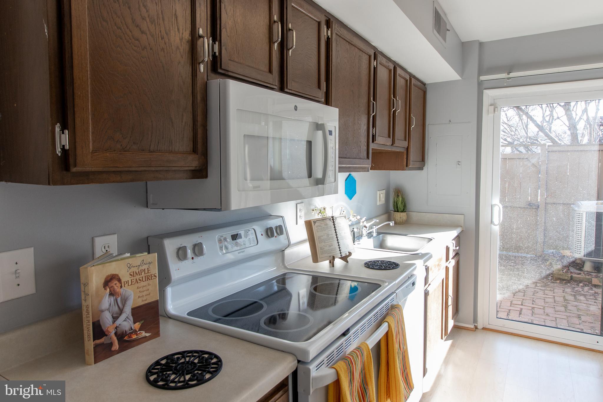 SIERRA VILLAS - Residential