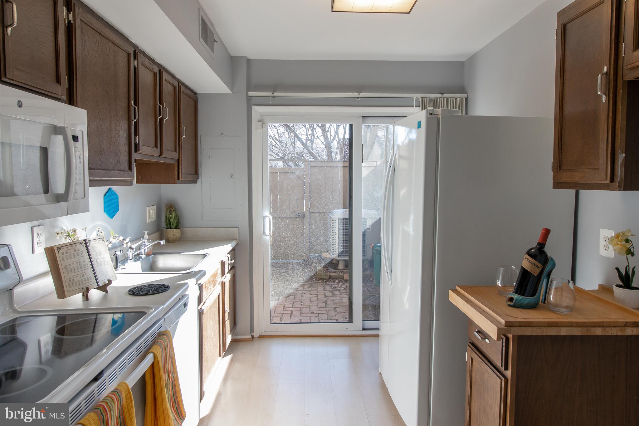 SIERRA VILLAS - Residential