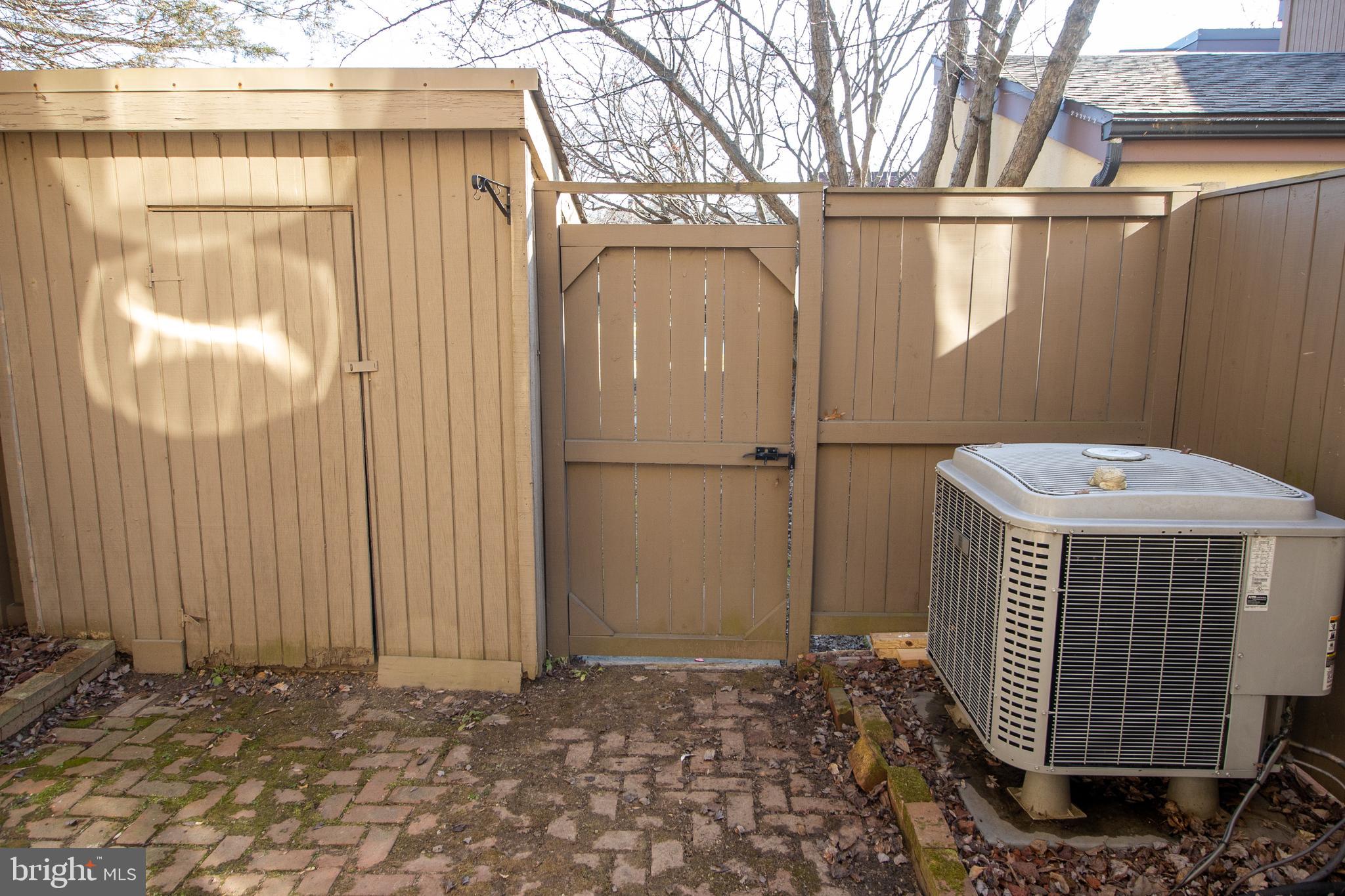 SIERRA VILLAS - Residential