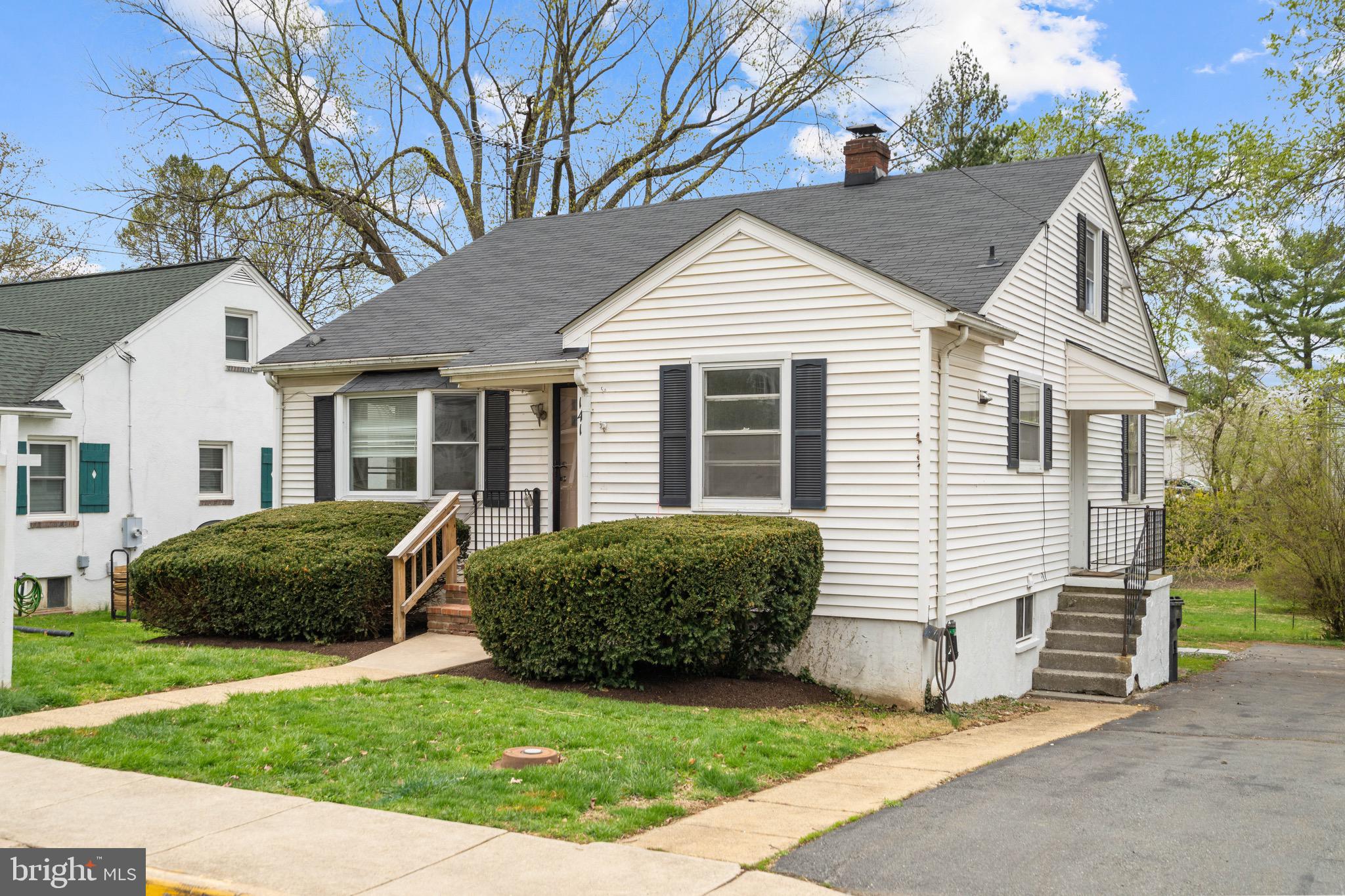 141 N HATCHER AVENUE