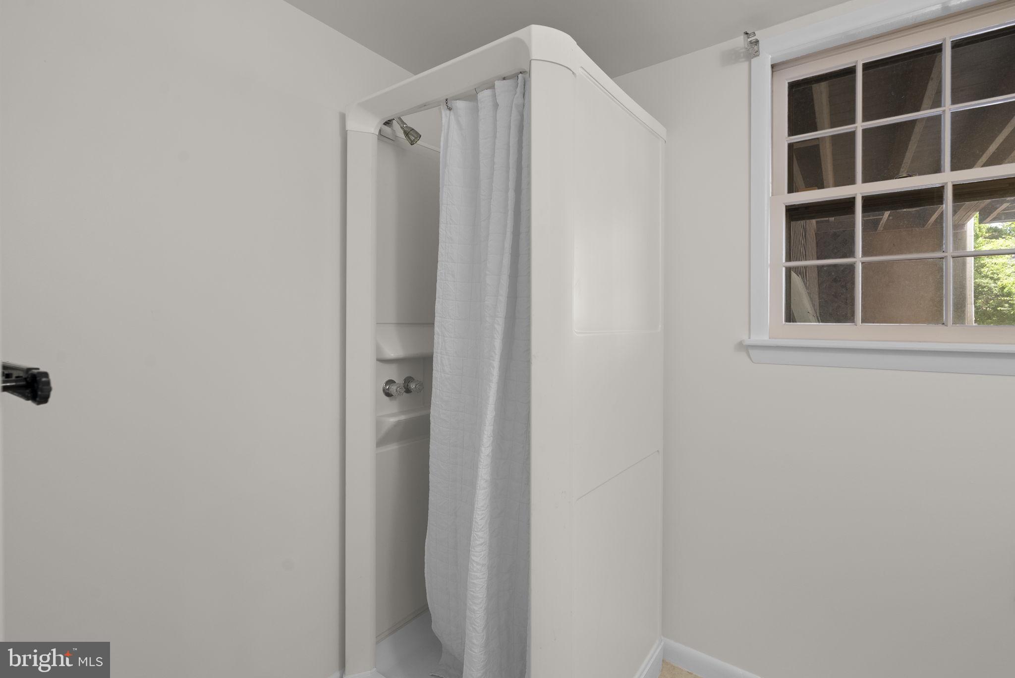 ANCHORAGE - Residential