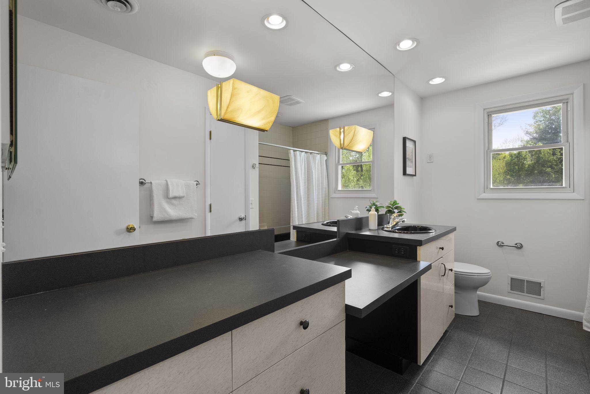 ANCHORAGE - Residential